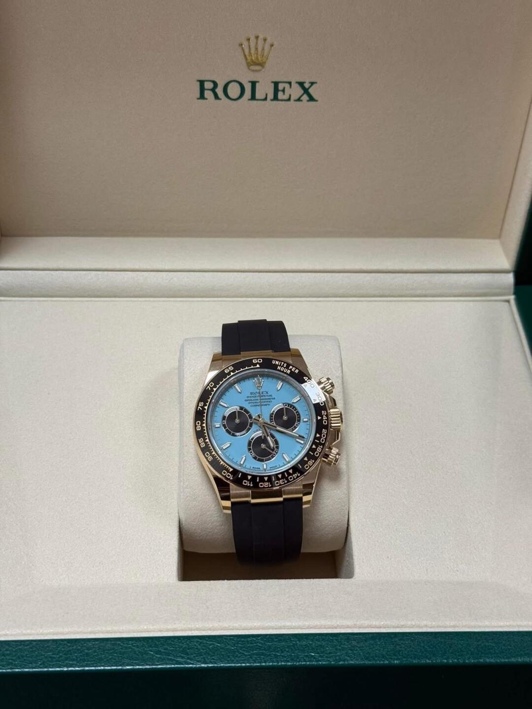 Rolex Cosmograph Daytona Turquoise Blue Dial 40 mm 126518ln-0014