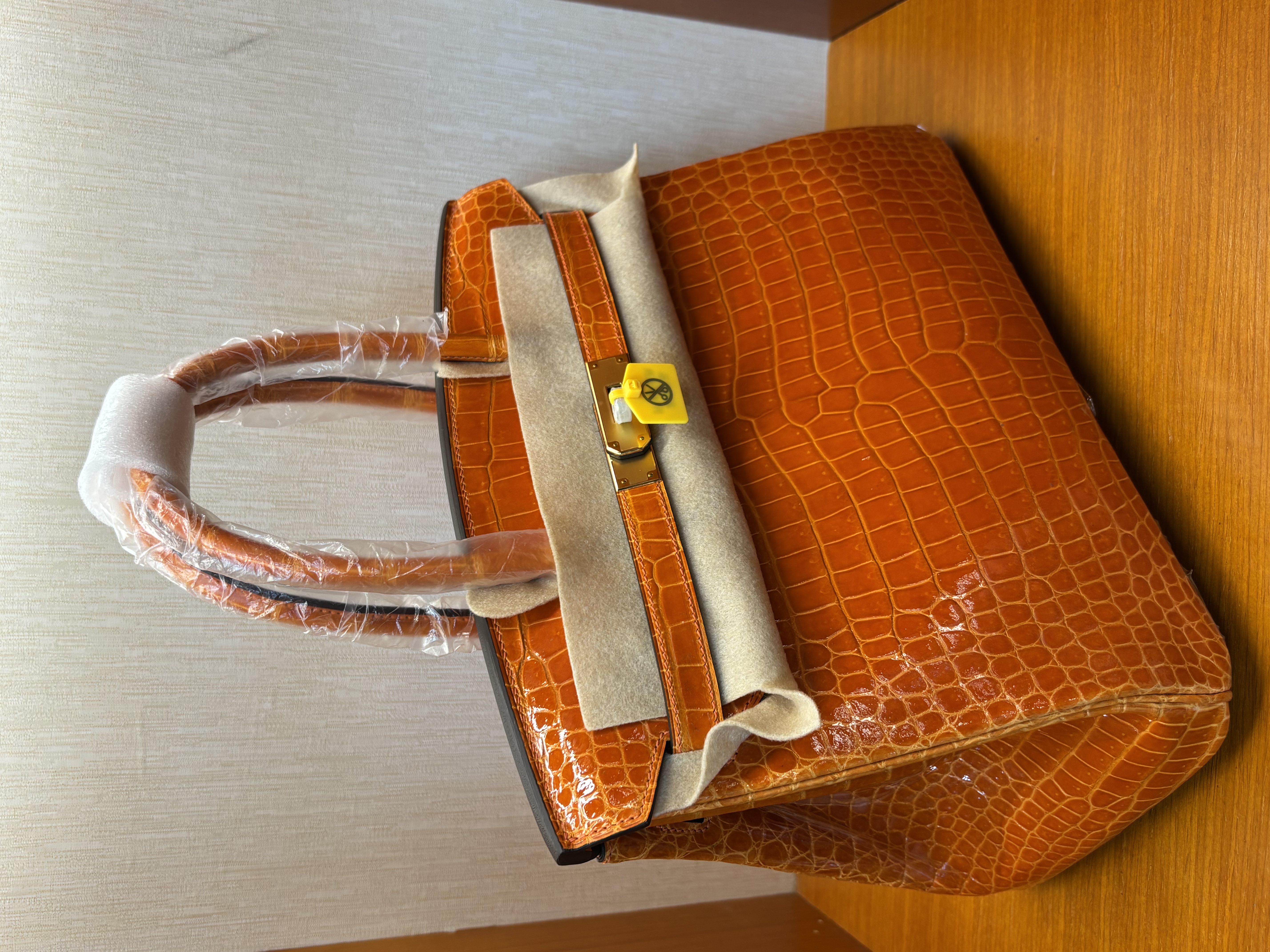 Birkin 25–30 orange glossy crocodile leather gold hardware Custom - Artisantouchss