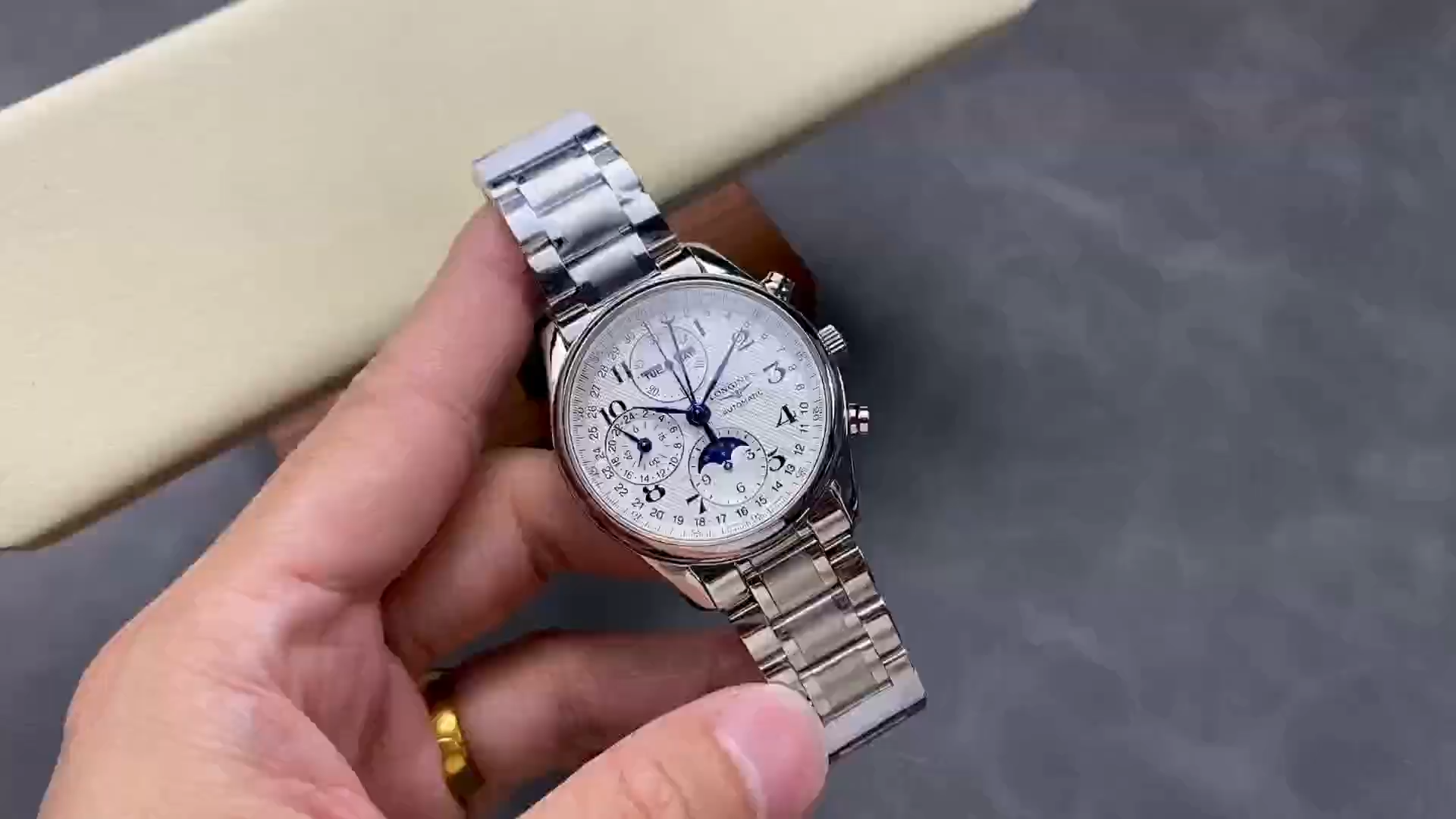 Longines Replica Master Collection L2.673.4.78.6 Complete Calendar Chronograph 40
