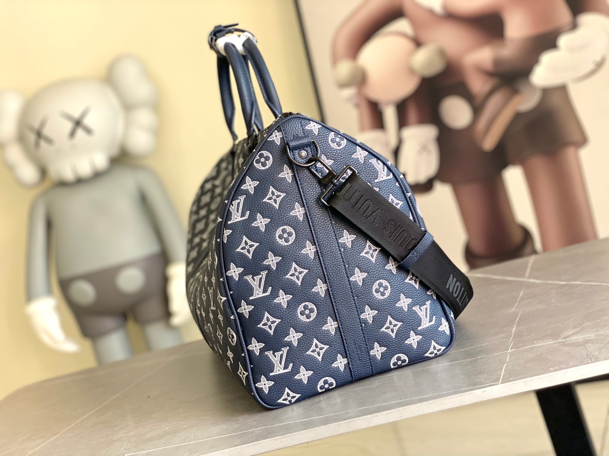 L X V Keepall Bag M24953 50*29*23CM detail 11