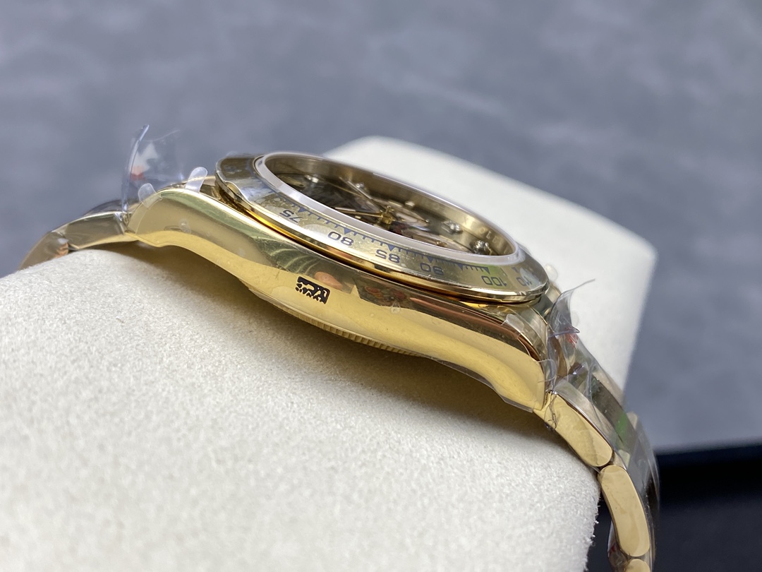 Rolex Daytona Cosmograph 126508 0003 Yellow Gold Black Dial Replica Watch