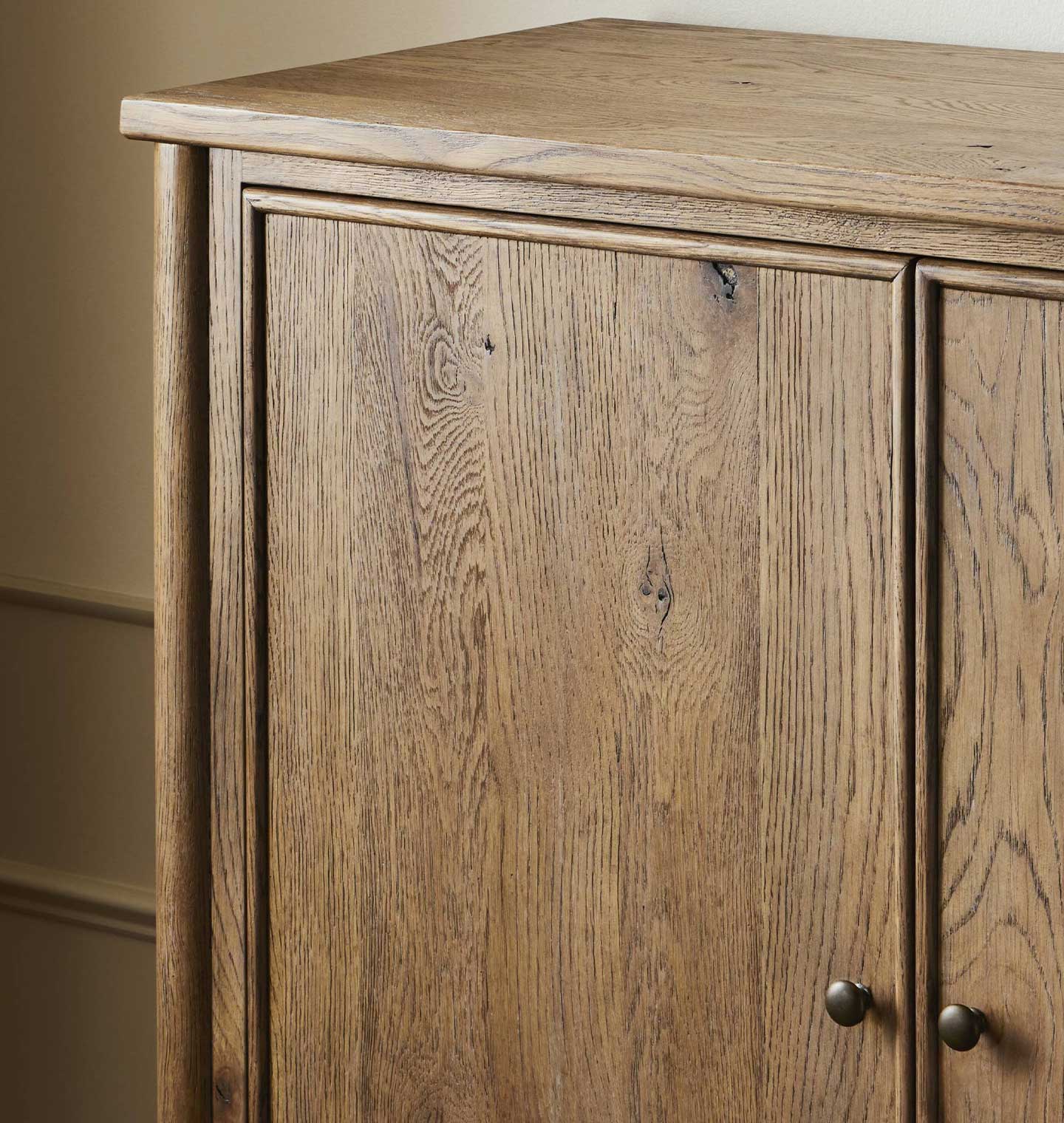 Bari Bar Cabinet