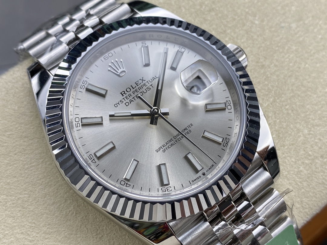 Rolex Datejust 41mm Stainless Steel 126334 0004 Silver Index Jubilee Mens Watch