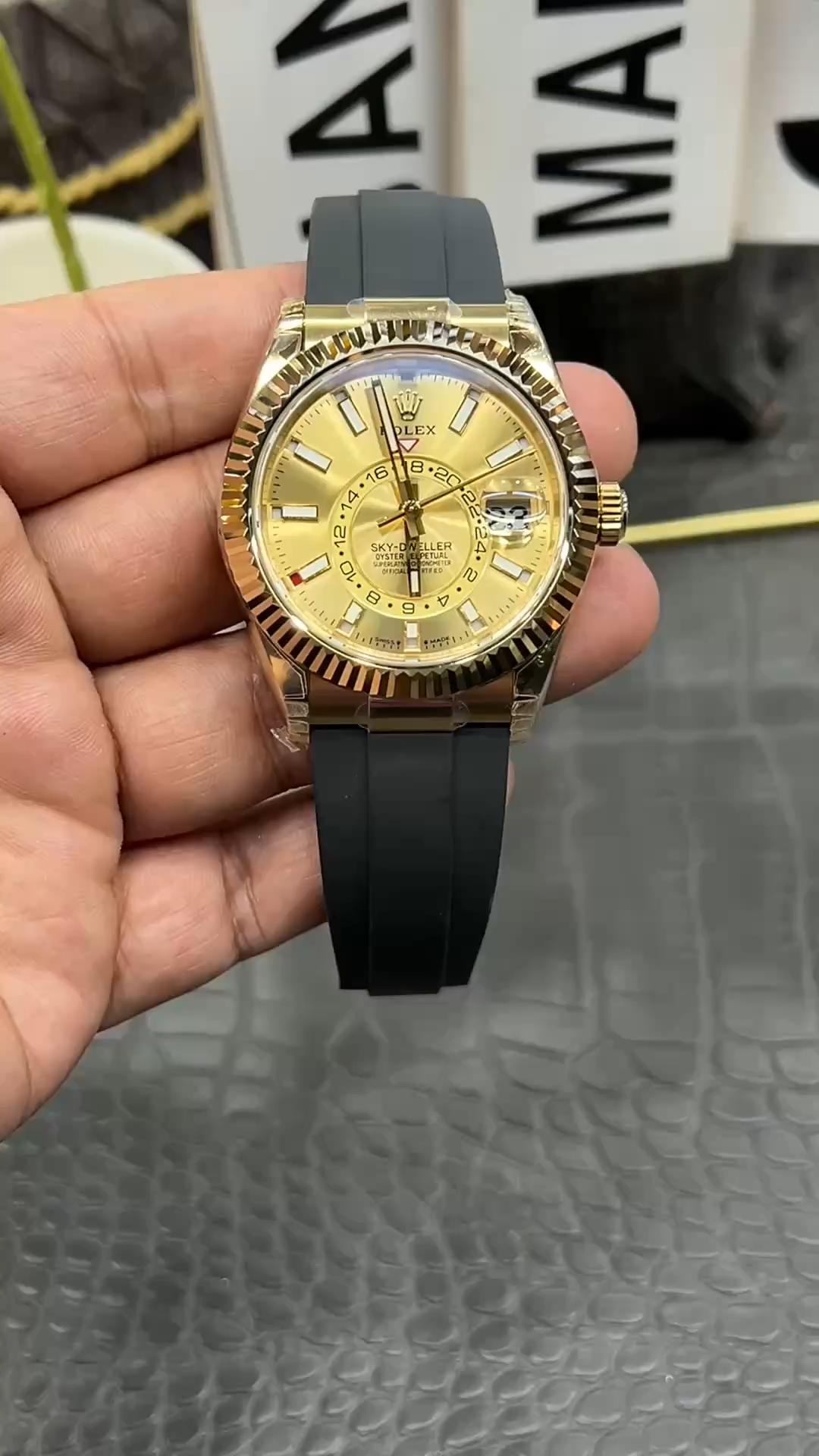 Rolex Sky Dweller m336238 0001 42MM