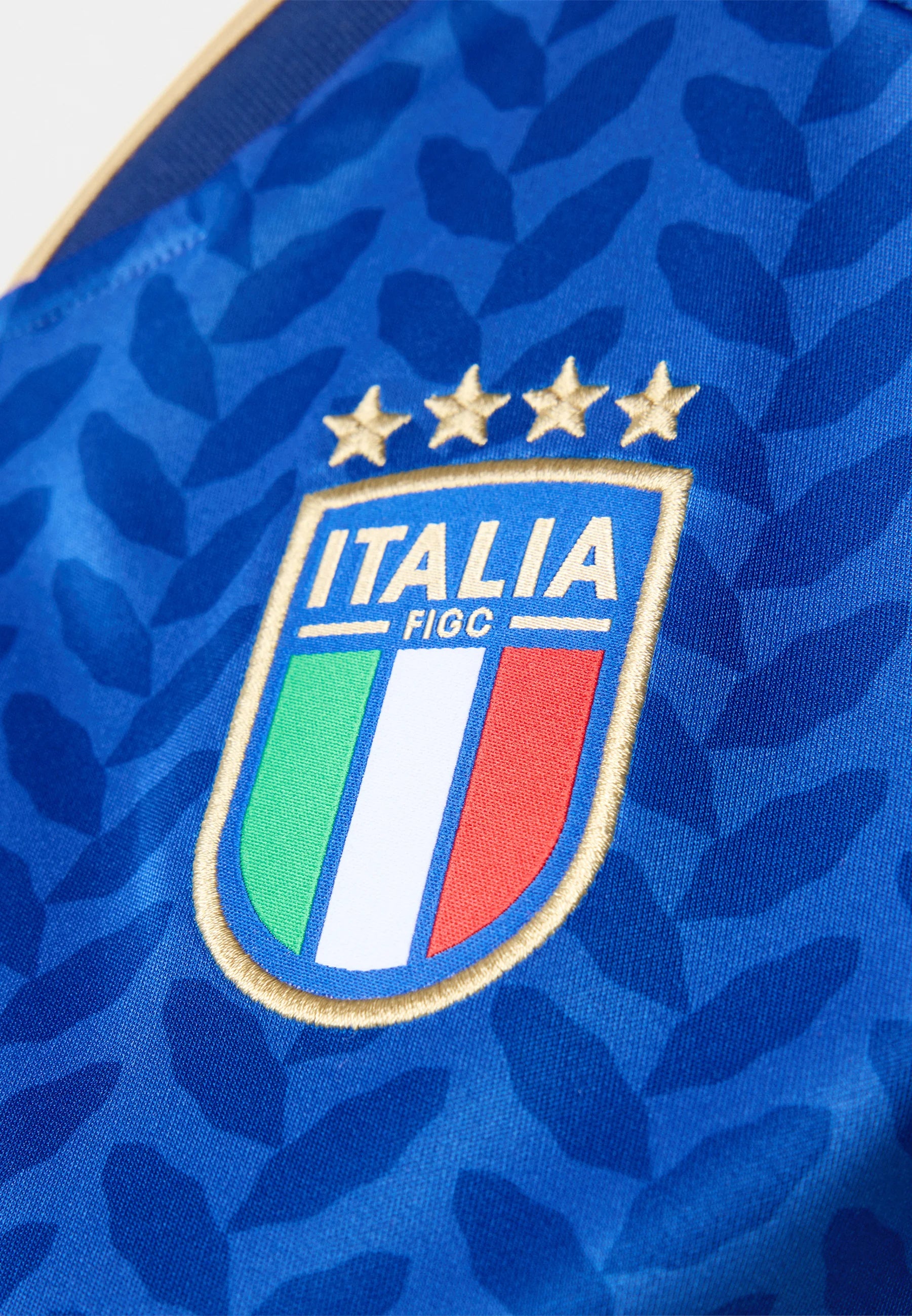 Italy 26 Home Cropped Jersey