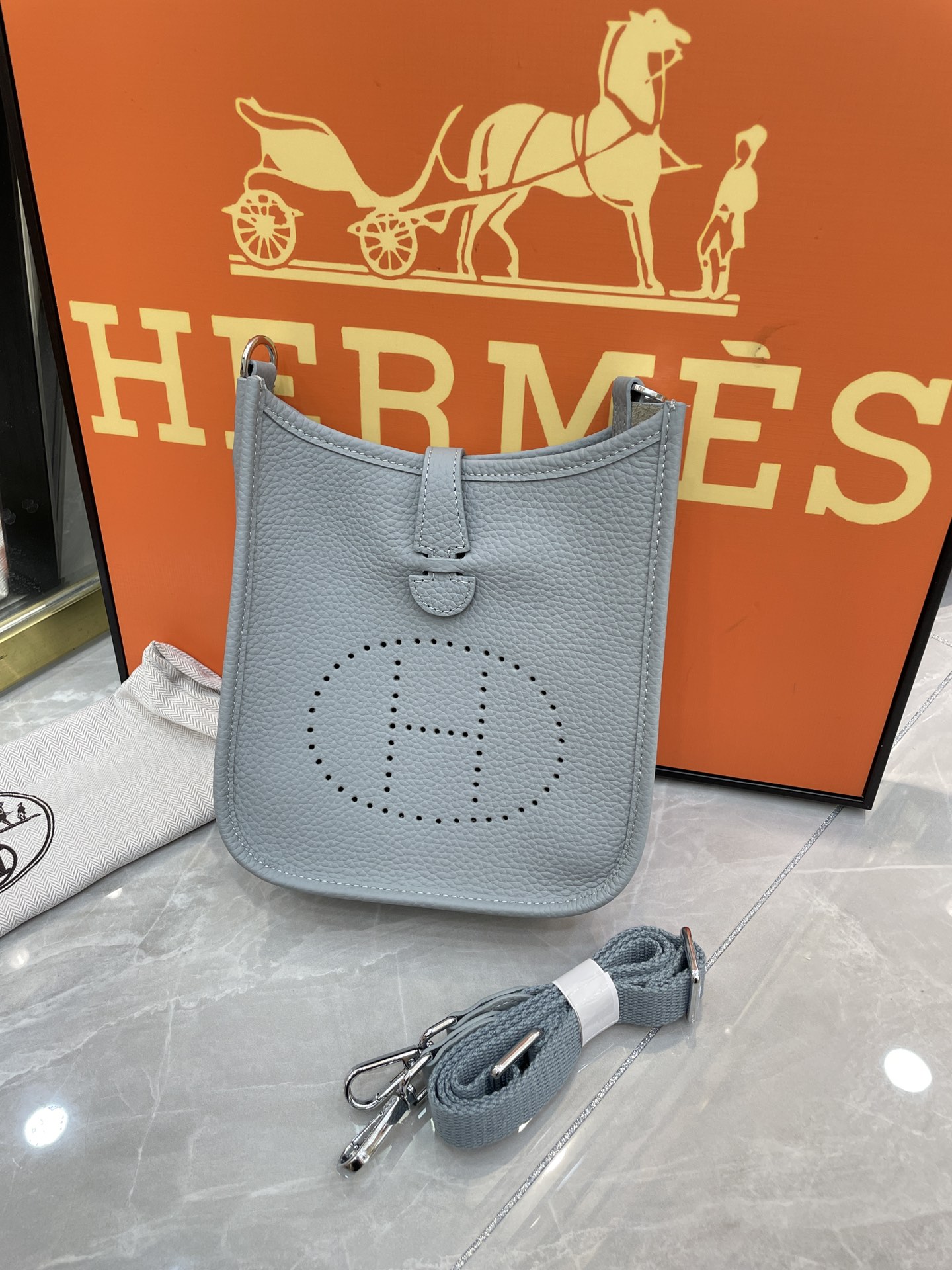 Hermes Evelyn 16-19