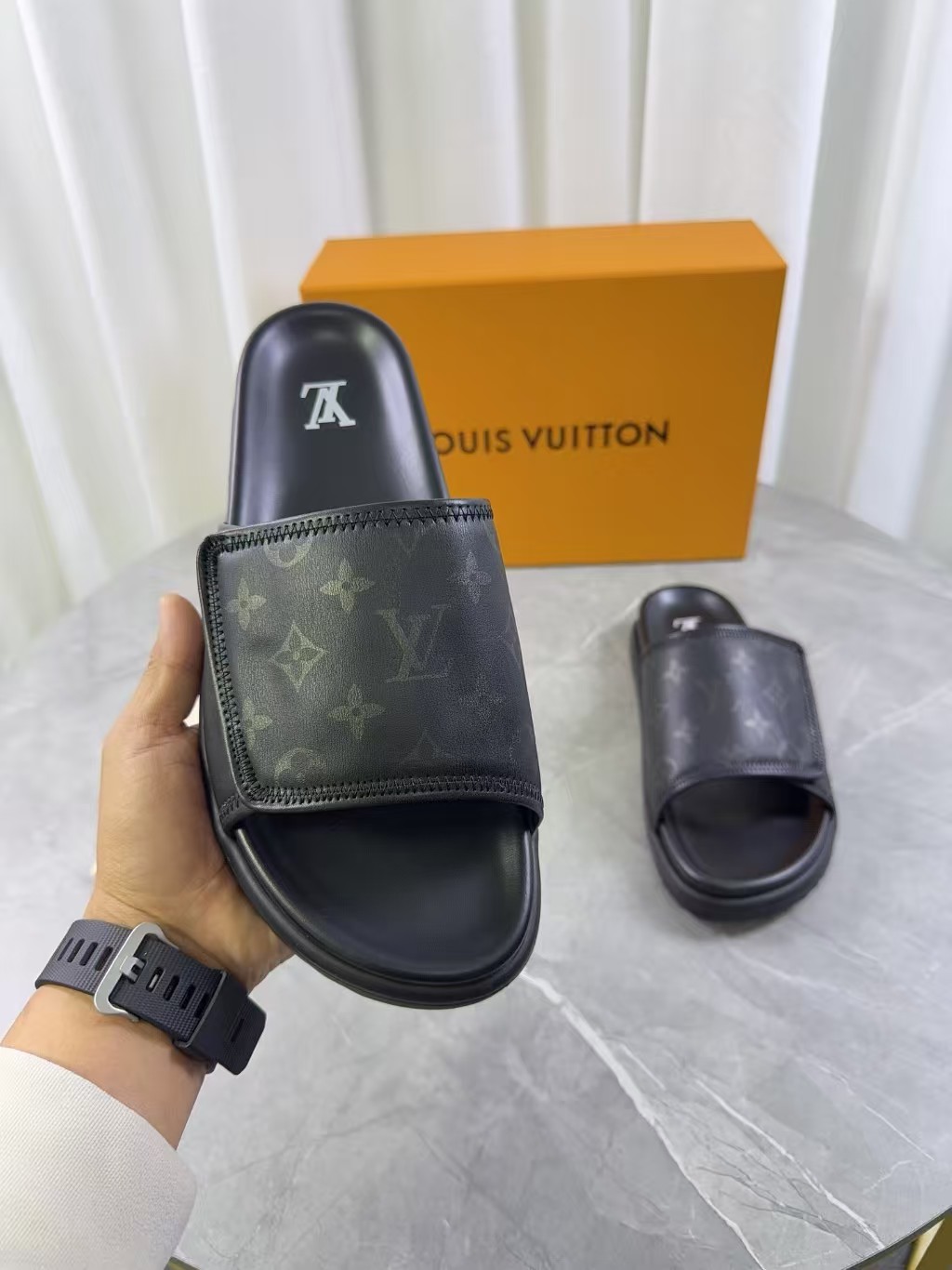 L X V SLIPPERS(Multiple colors) detail 11