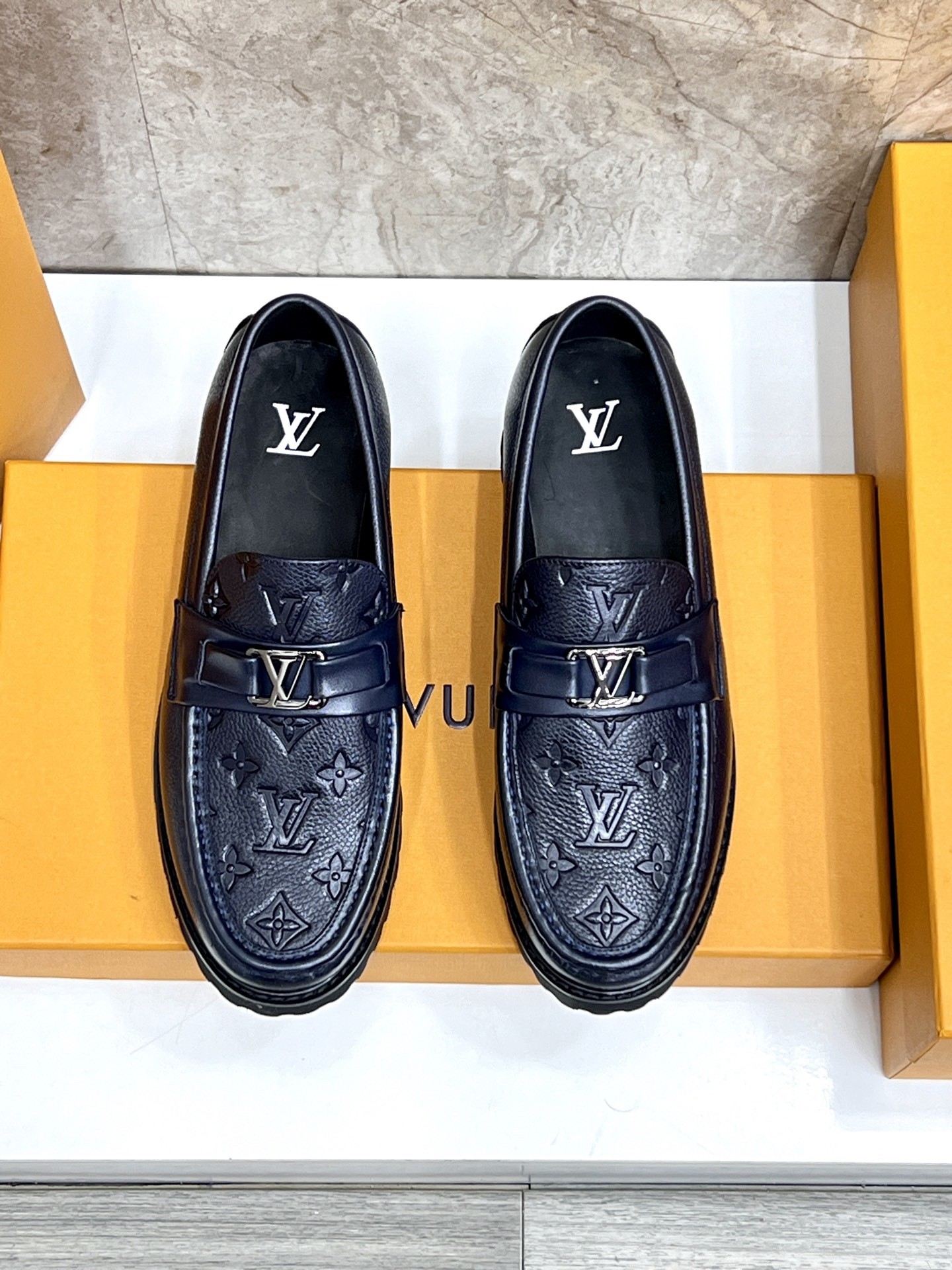 L X V Men's new high qualityLoafers