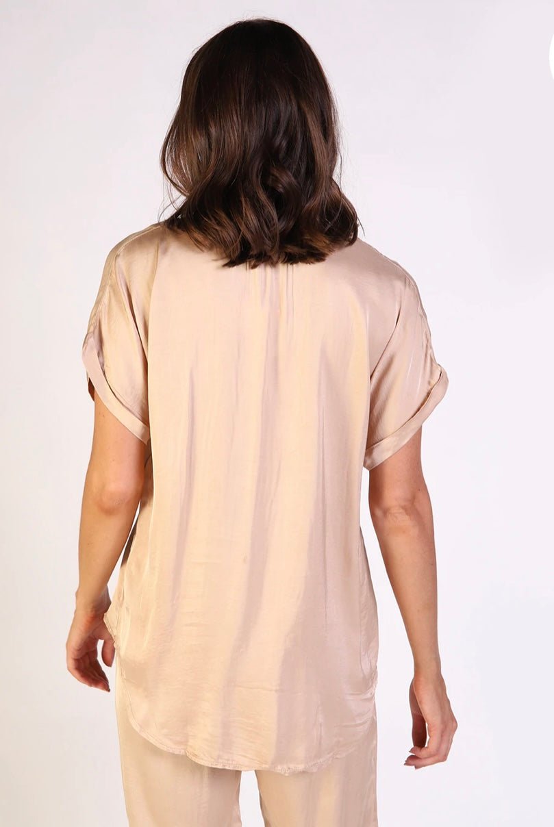 High-Low Shine Top‌