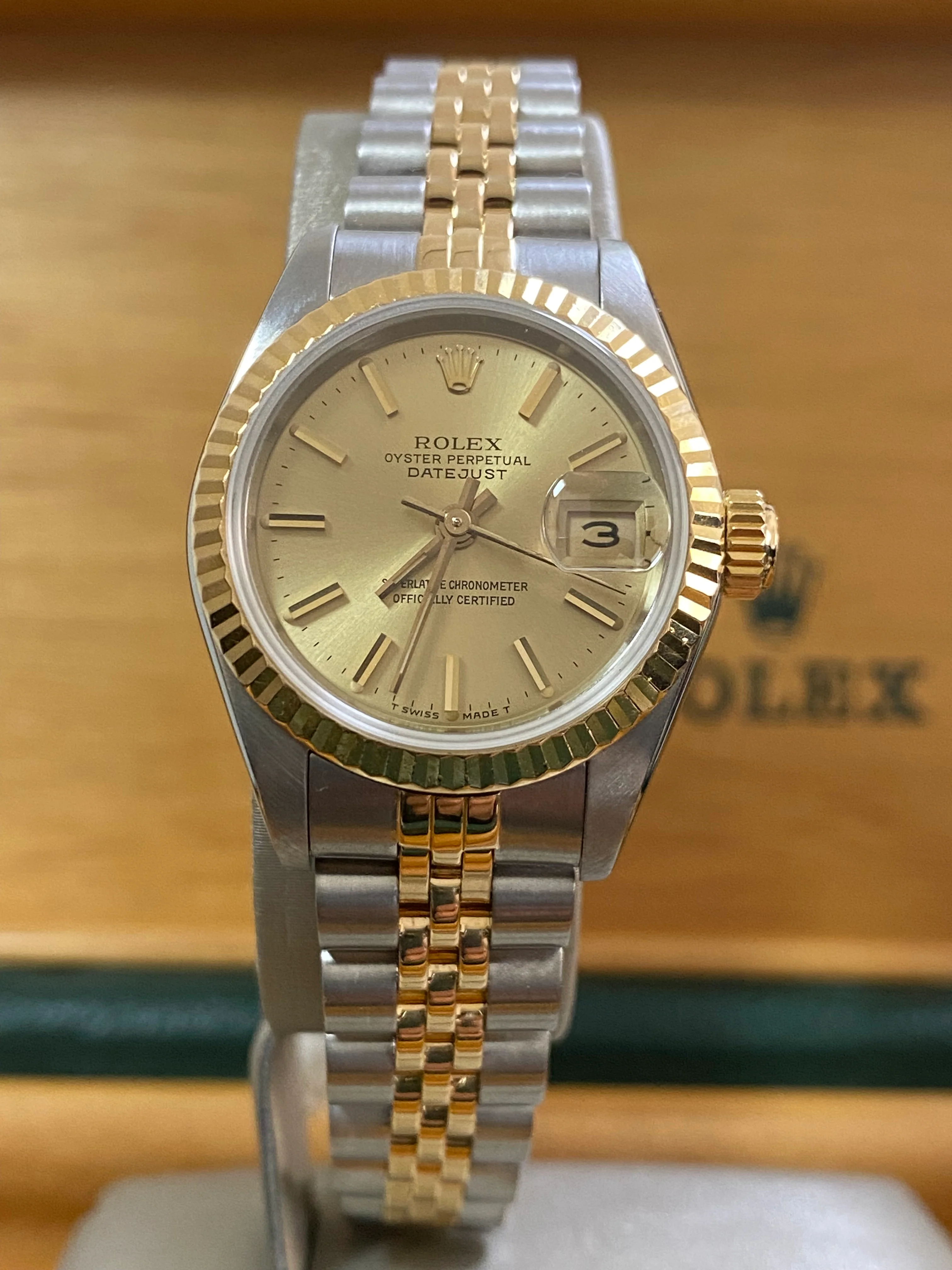 Rolex Steel and Yellow Gold Lady-Datejust - Fluted Bezel - Champagne Index Dial - Jubilee Bracelet - 69173