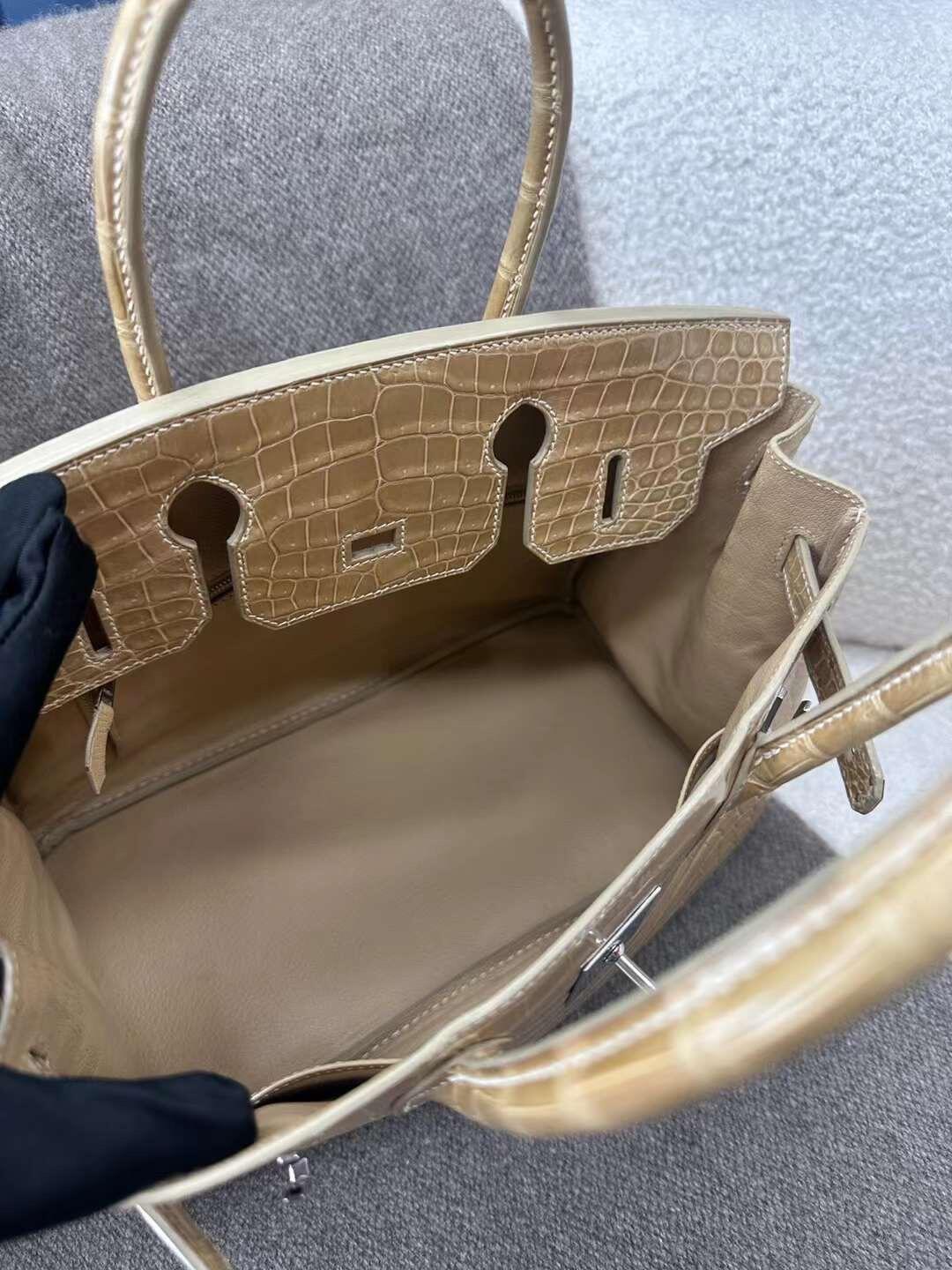 Hermes beige silver buckle shiny inverted V crocodile birkin 25-30CM customization