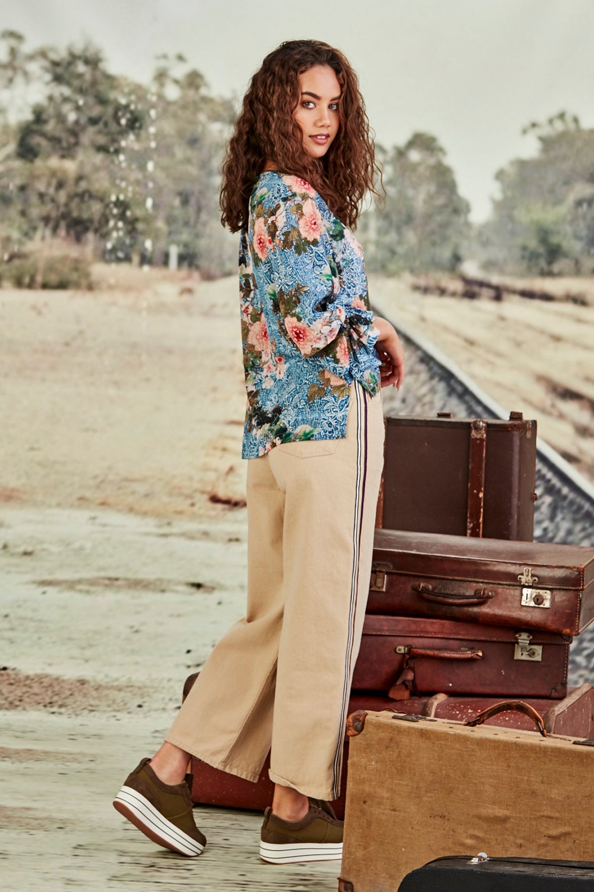 ‌Classic Camel Twill Pants