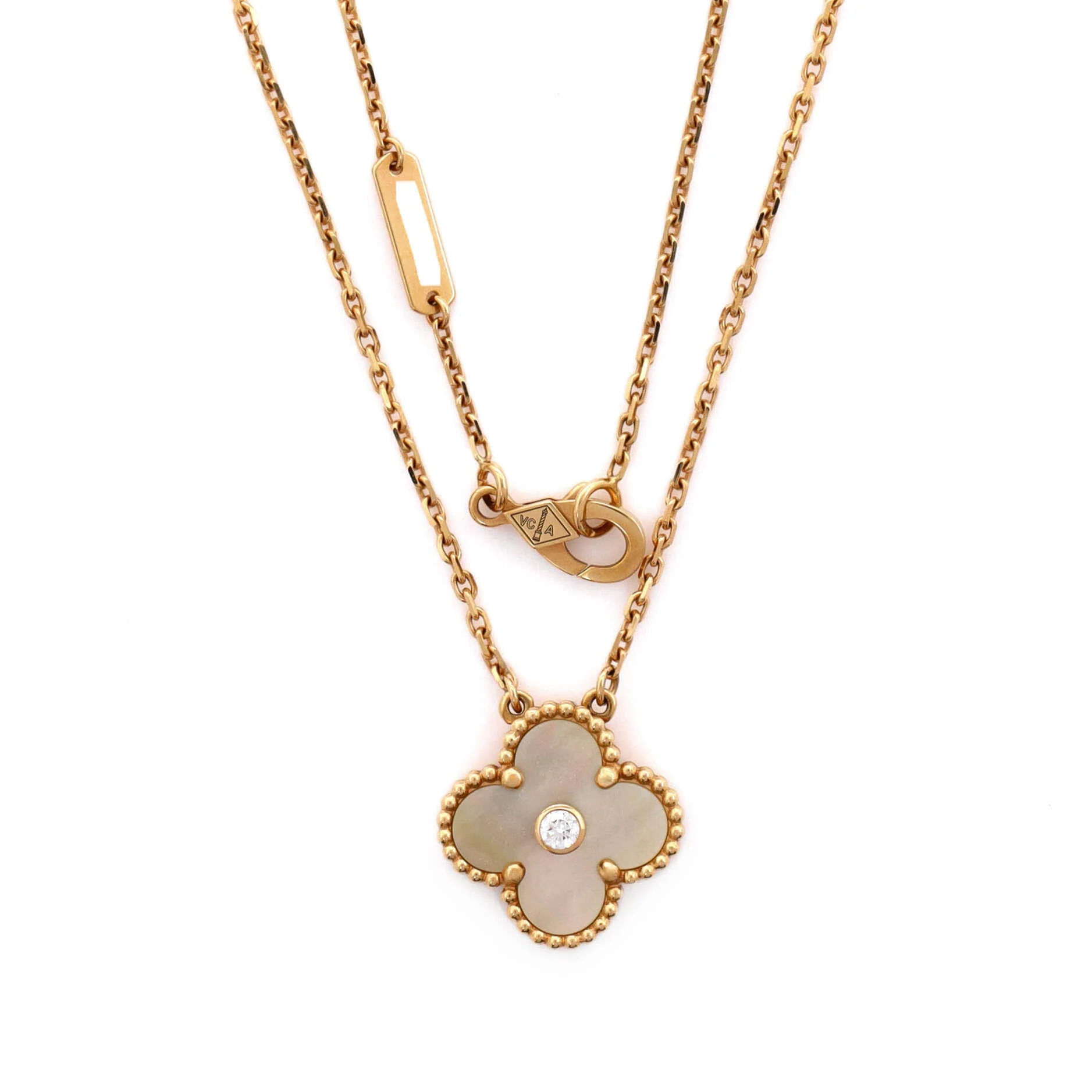Vintage Alhambra Pendant Necklace 18K Yellow Gold and Gold Mother of Pearl with Diamond
