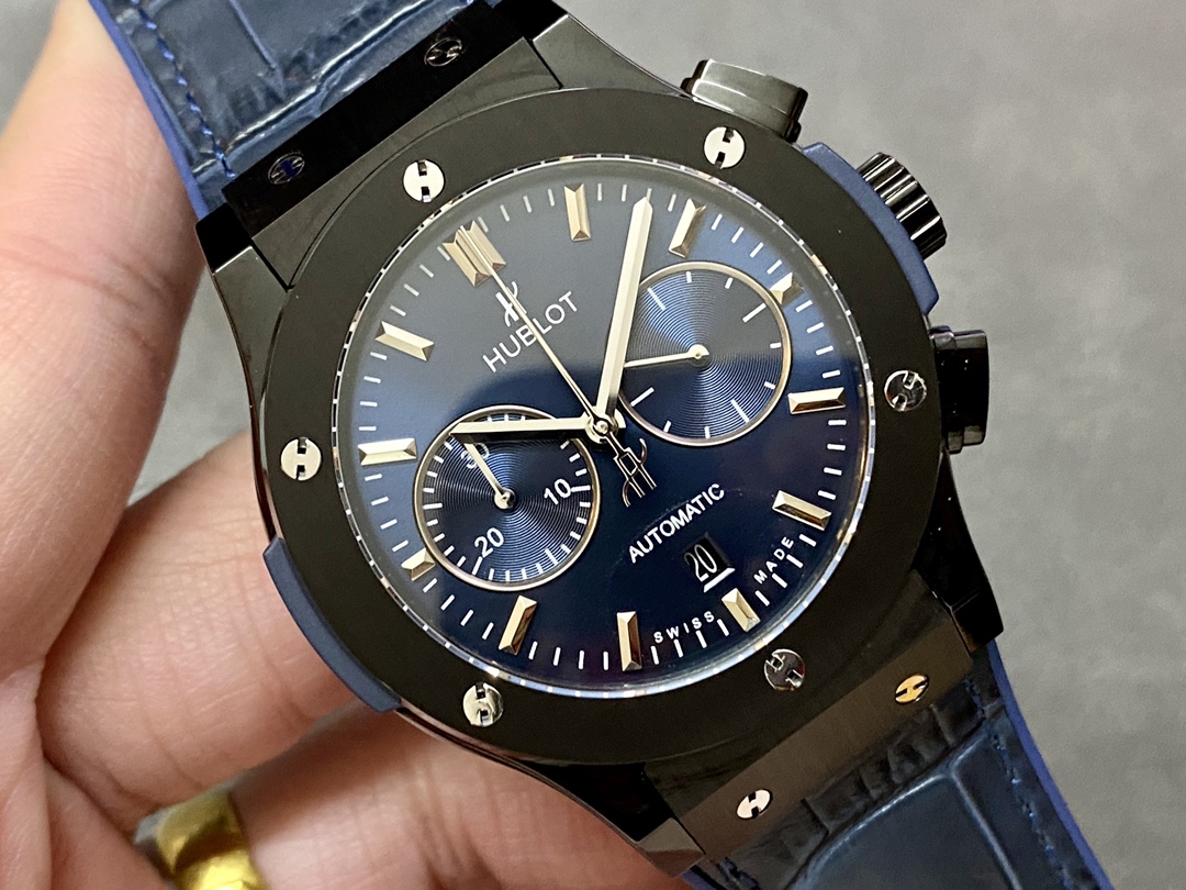 Hublot Classic Fusion Chronograph 541.CM.7170.LR 45MM Mens