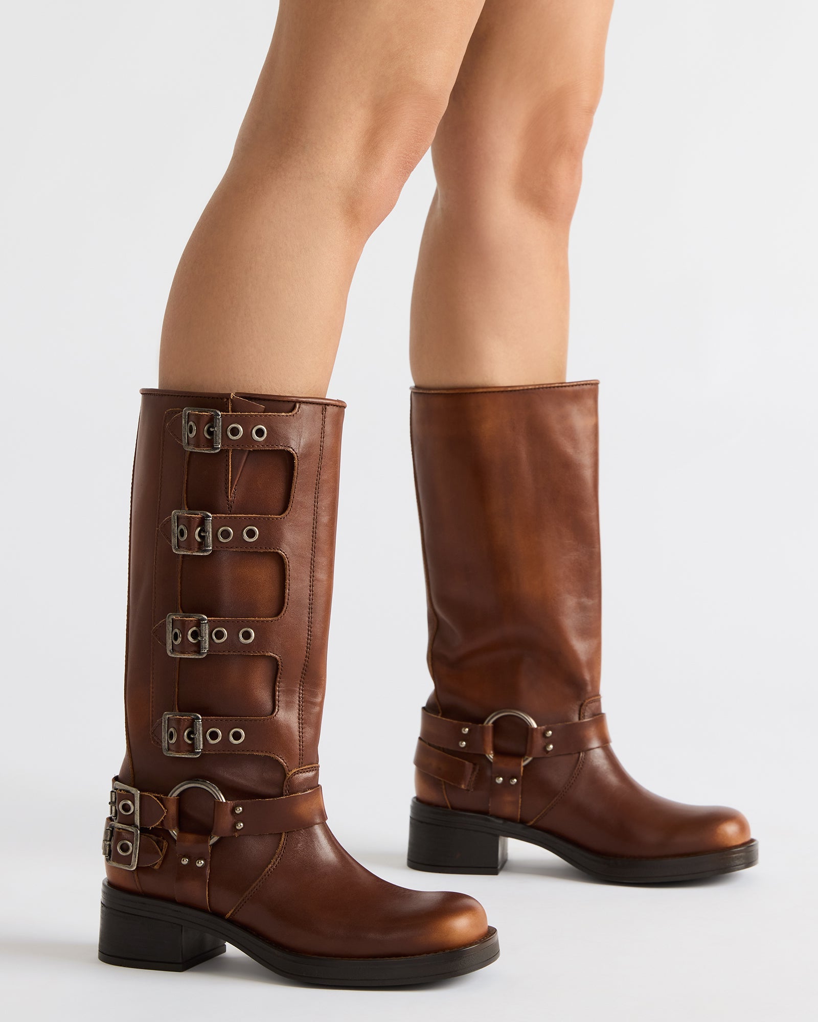 Rocky Cognac Distressed