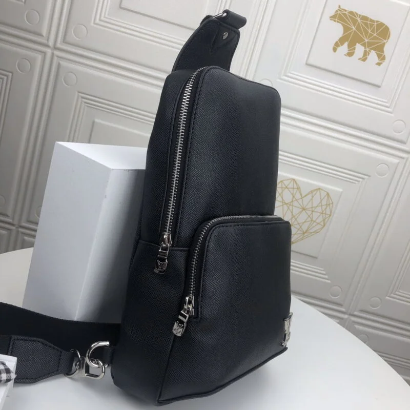 Louis Vuitton Avenue Sling Bag M30443