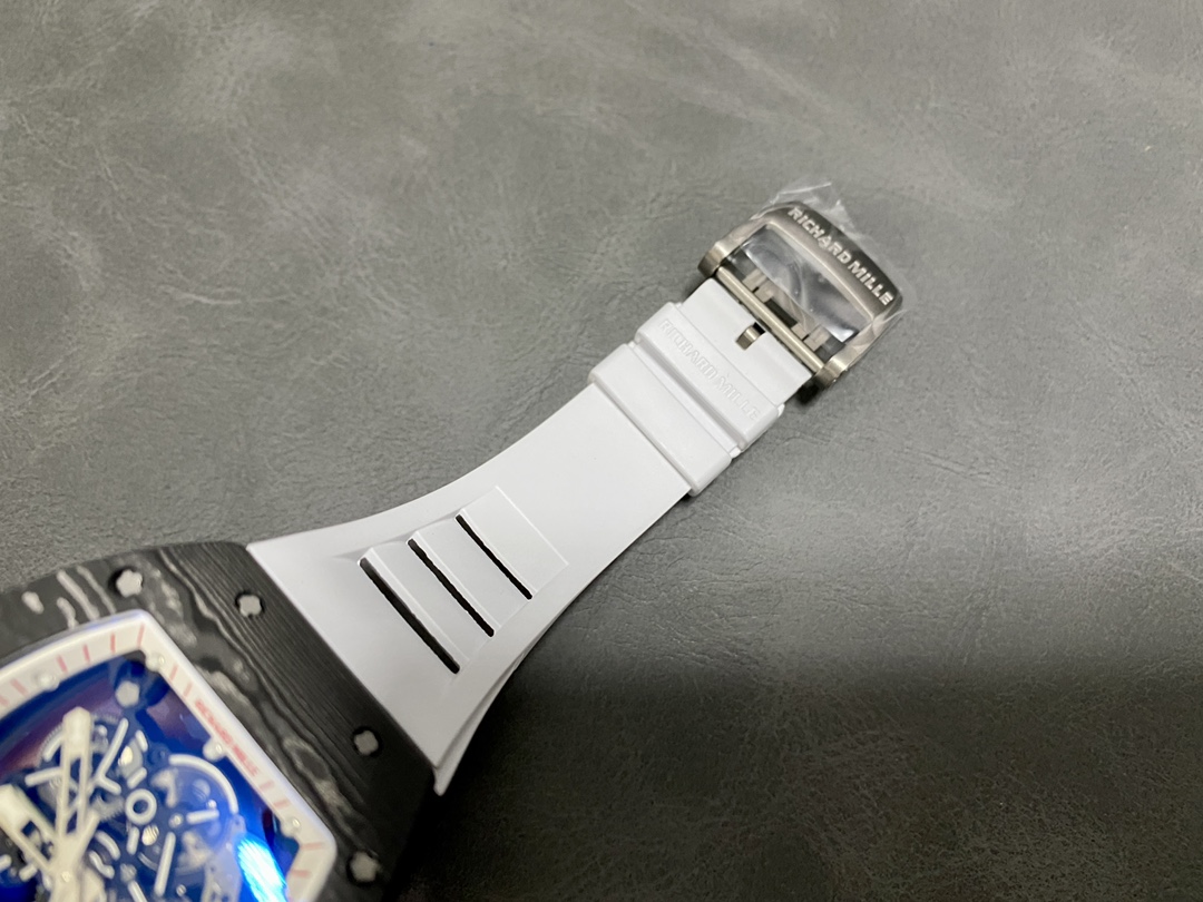 Richard Miller RM 055 RMUL2 NTPT Carbon Fiber White Rubber Strap