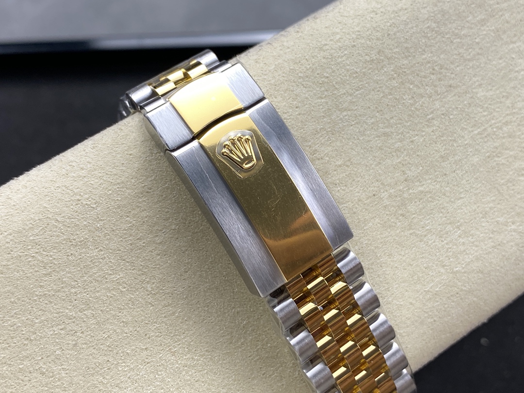 Rolex Datejust 126333 0010 Champagne Index Jubilee 41mm Two Tone Steel