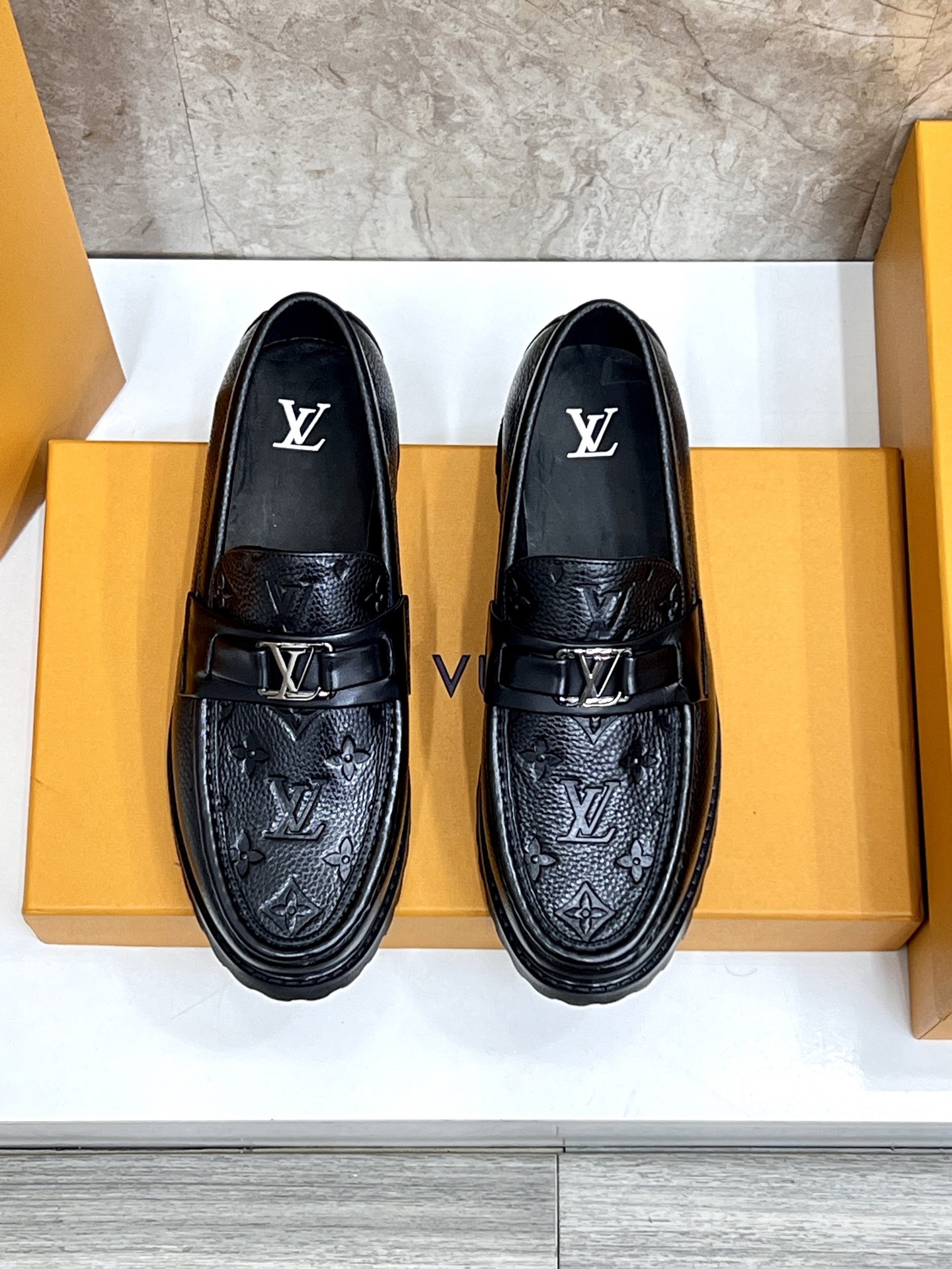 L X V Men's new high qualityLoafers