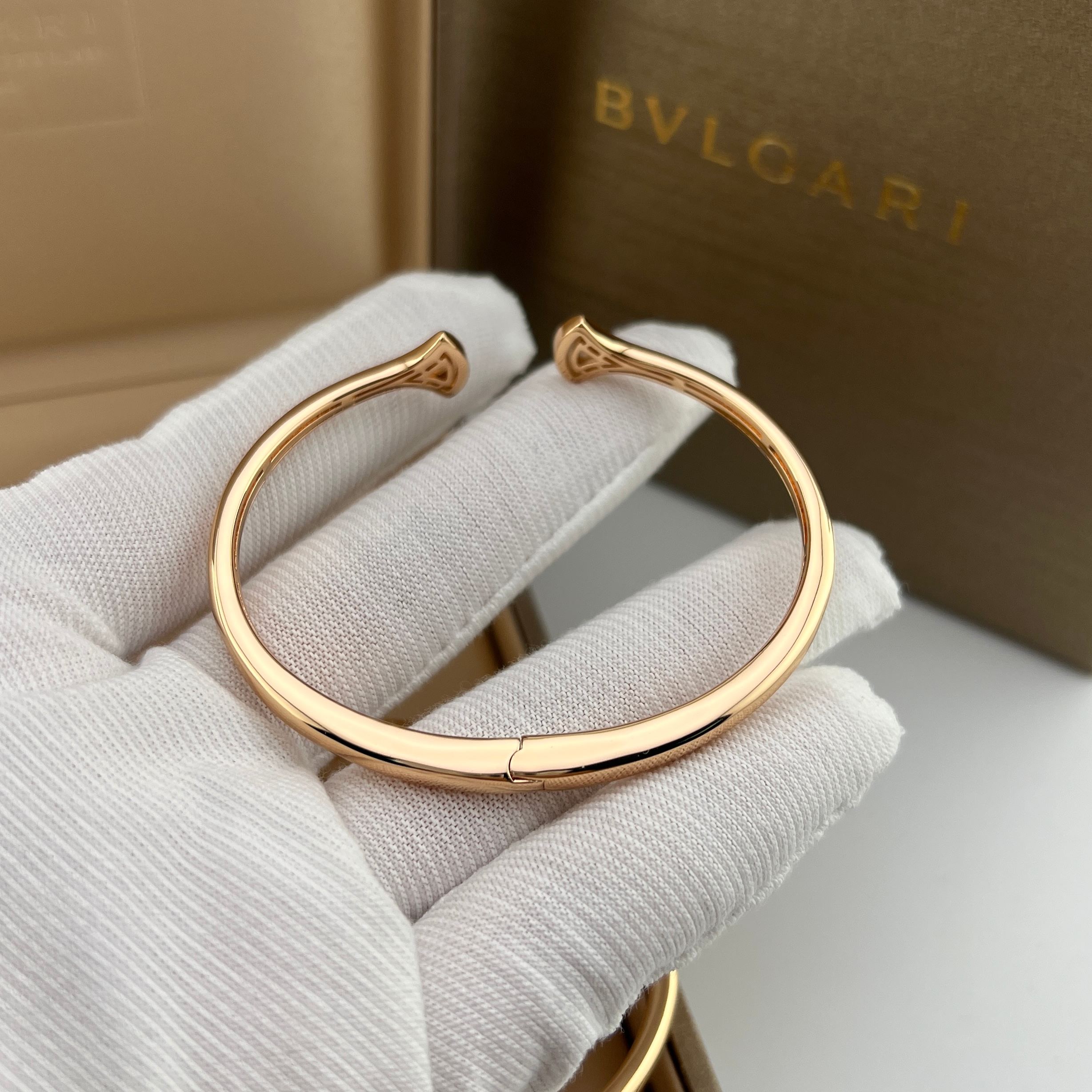 Rose gold diamond skirt bracelet - Artisantouchss