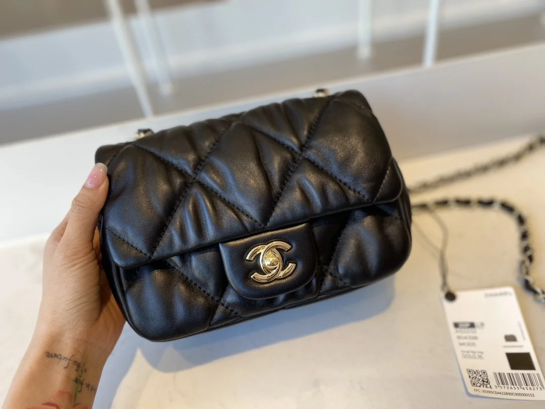 Chanel Small Flap Bag Gold Hardware Black For Women, Women’s Handbags, Shoulder Bags 7.5in/19cm AS2232