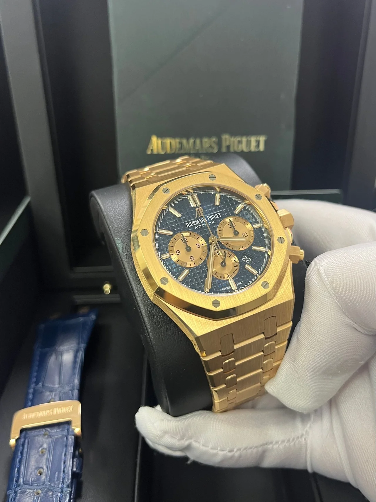 ROYAL OAK FROSTED GOLD CHRONOGRAPH Blue Dial 41mm