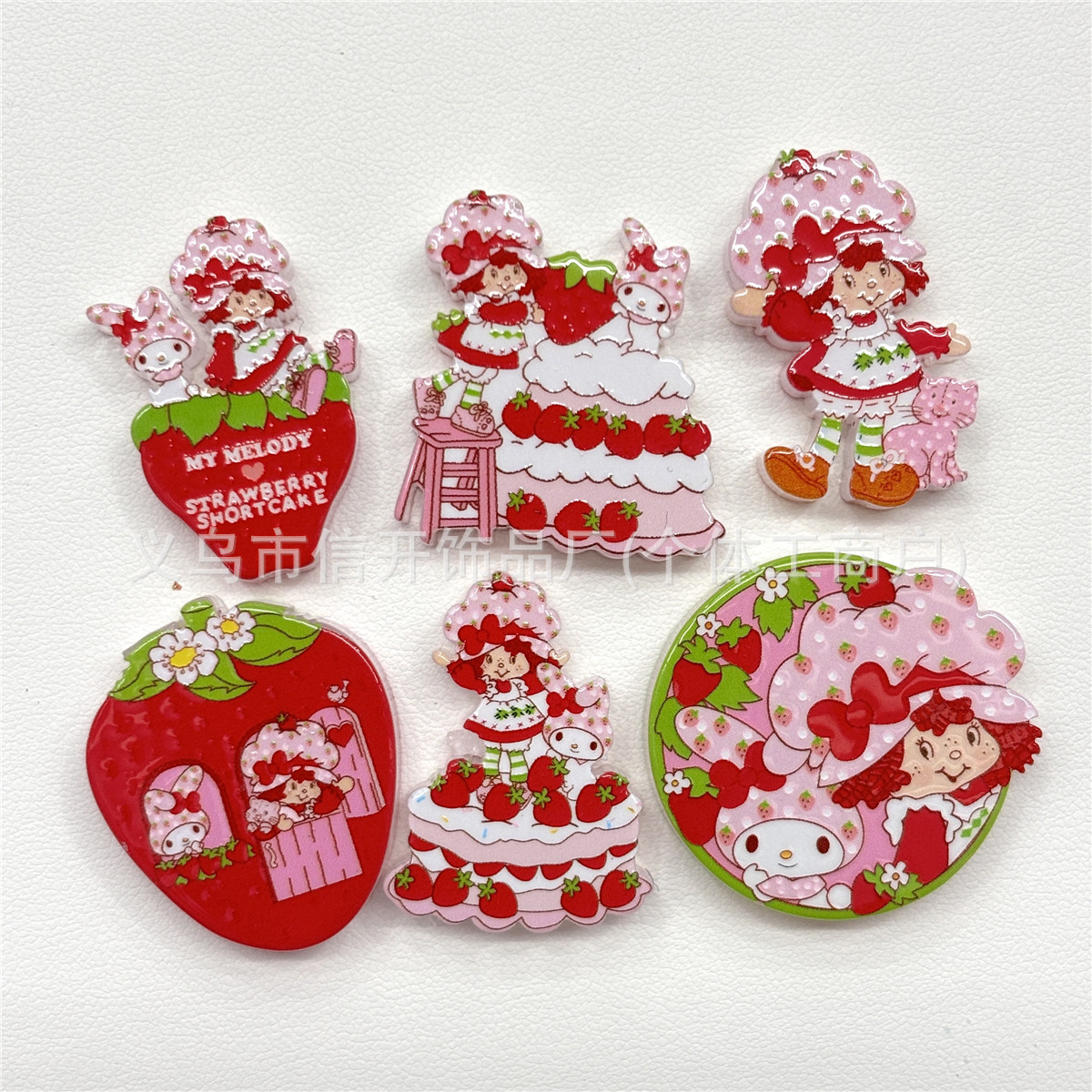 A Pack of 5PCS Miss Strawberry