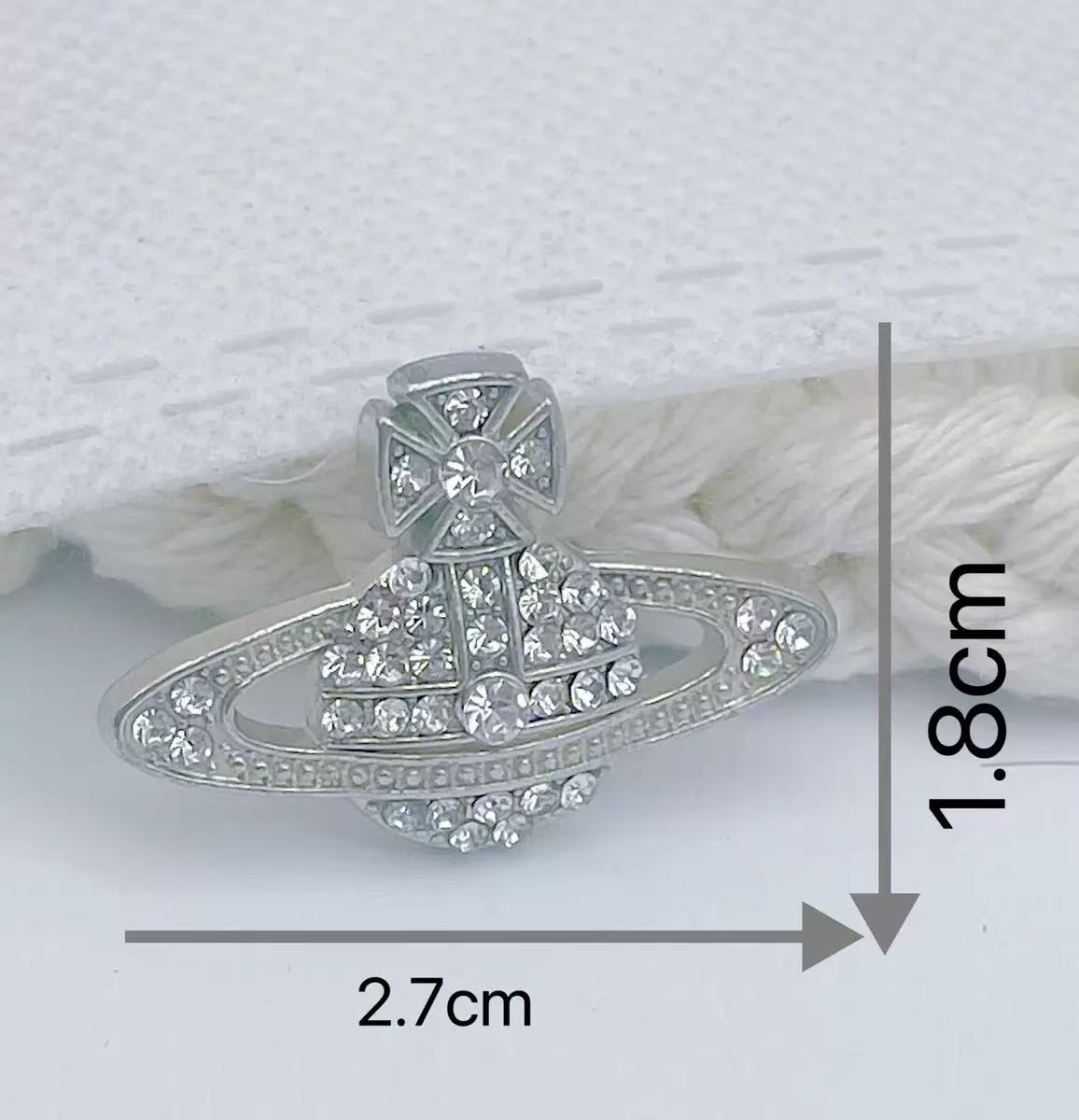 Metal Saturn With Diamonds 27MM*18MM