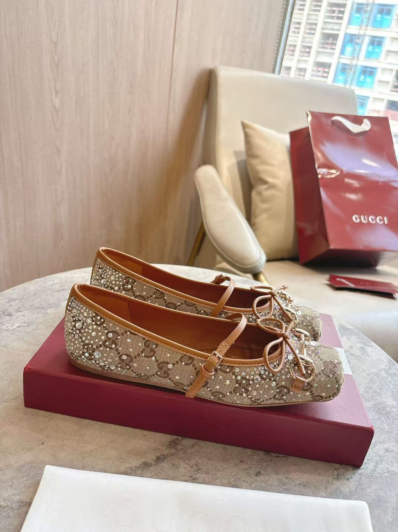 GUCCI Rhinestone Ballet Flats