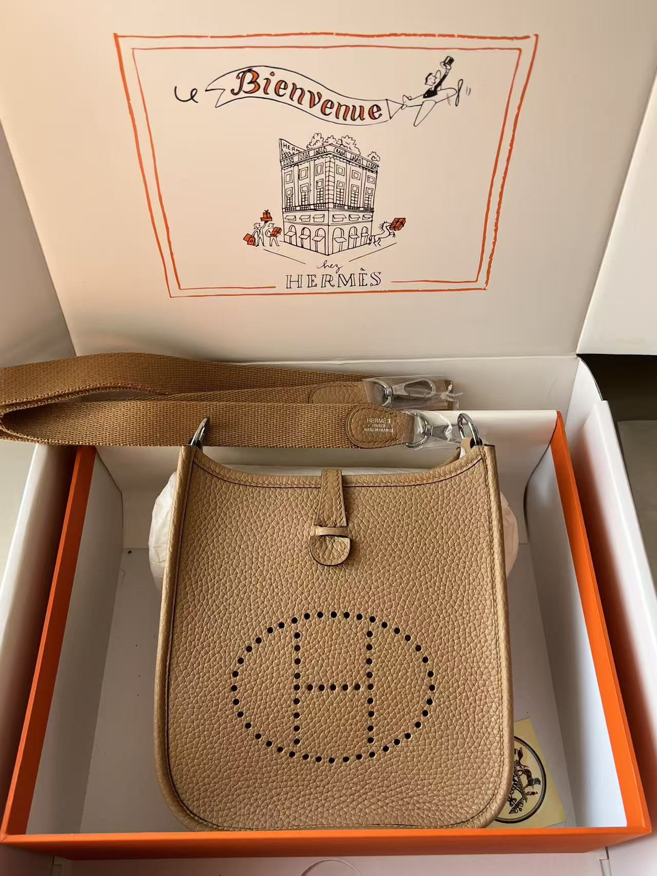 Hermès Evelyn Crossbody Bag 12A