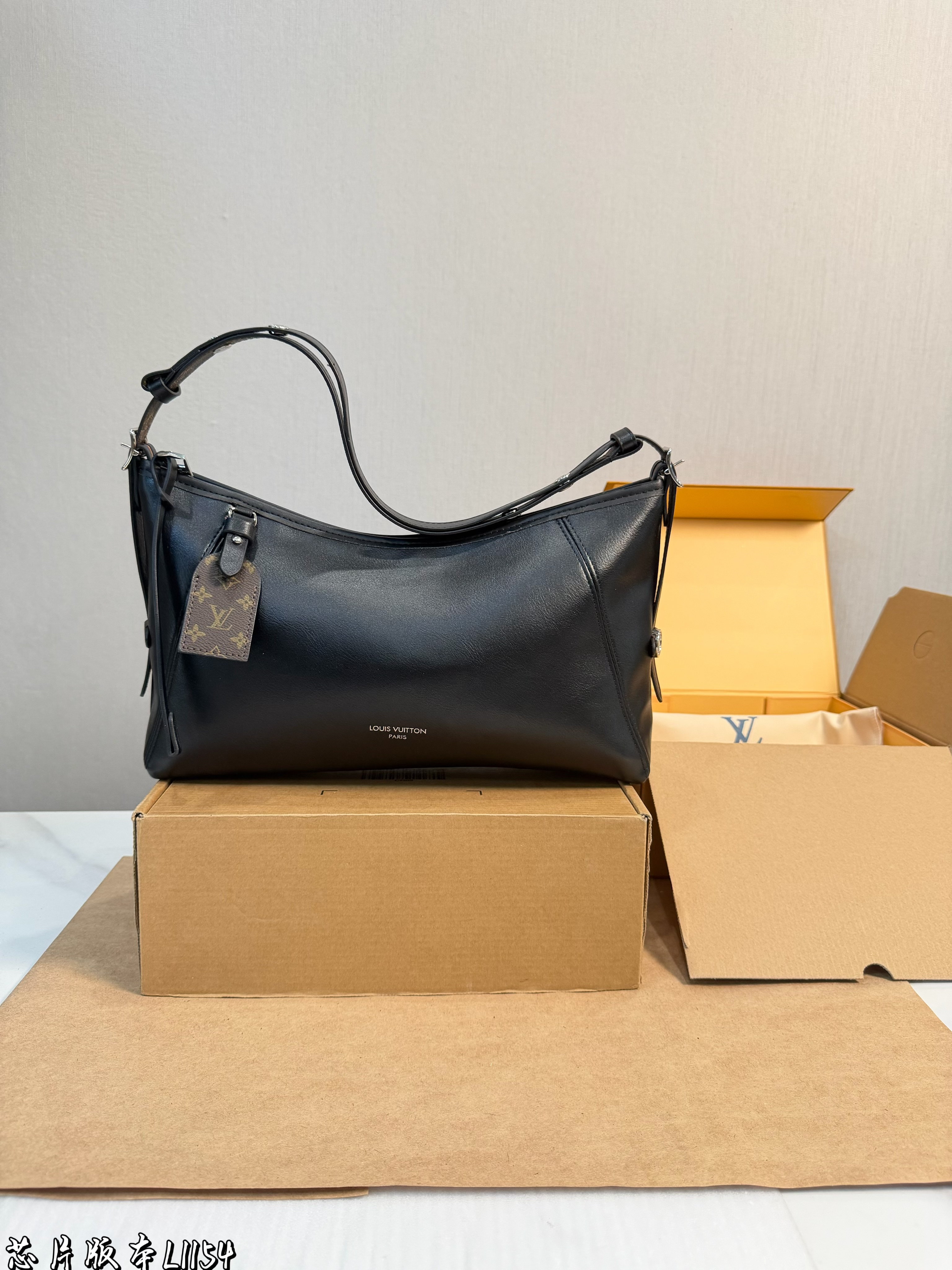 Louis Vuitton  Carryall Bag