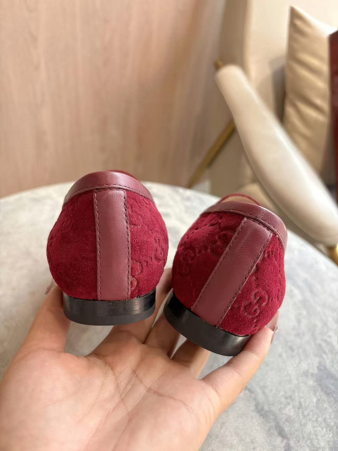 Gucci Jordaan Horsebit Loafers