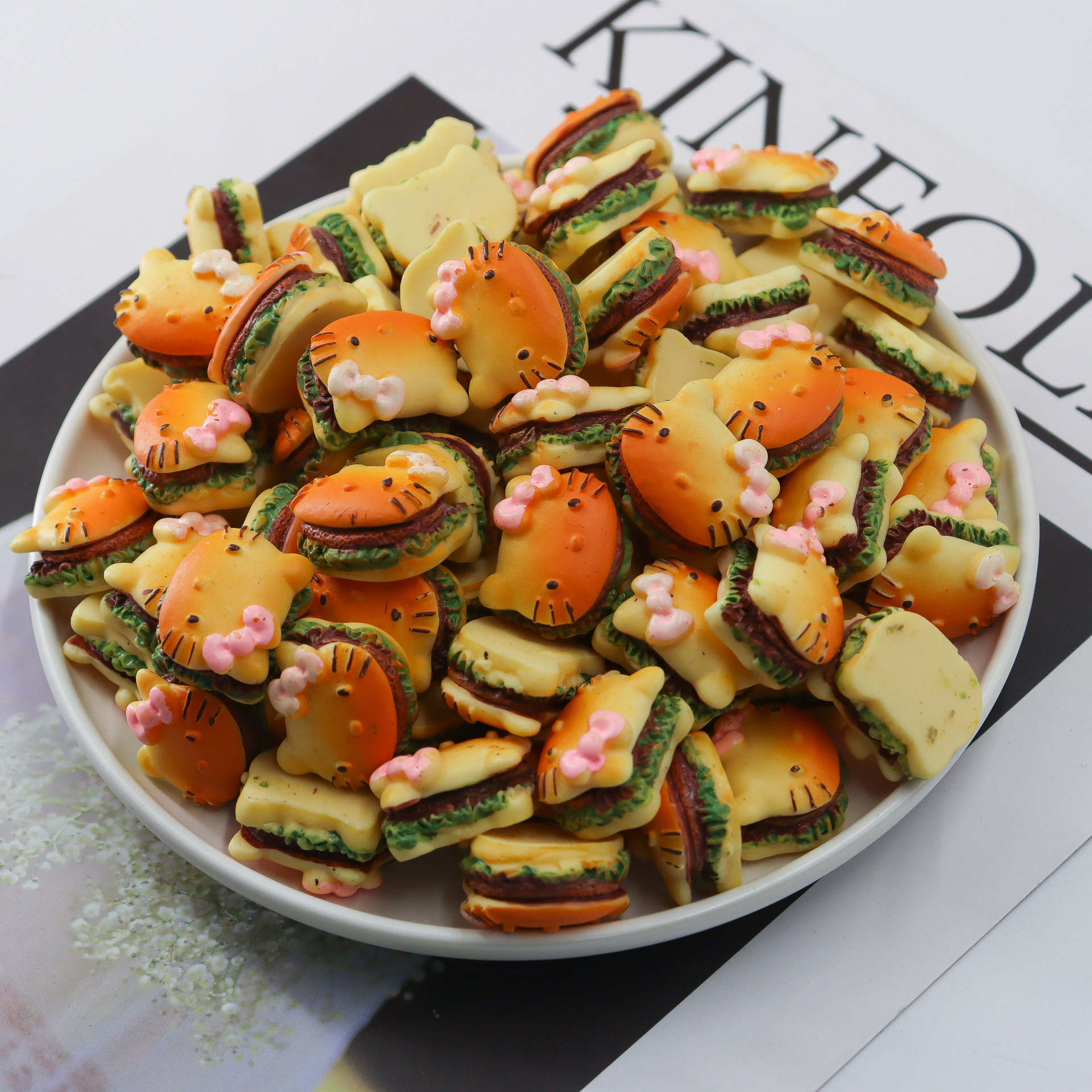 A Pack of 10PCS Simulated Hamburger HK 23MM*20MM