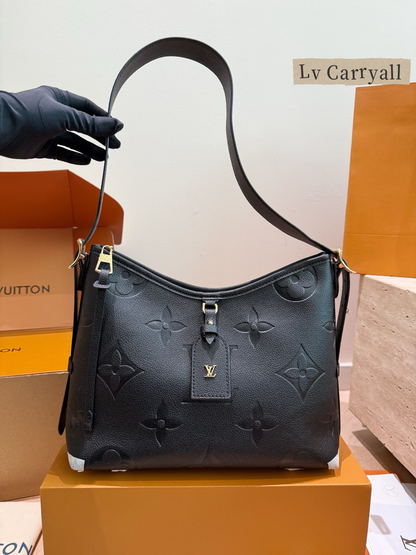 Louis Vuitton Carryall crossbody bag