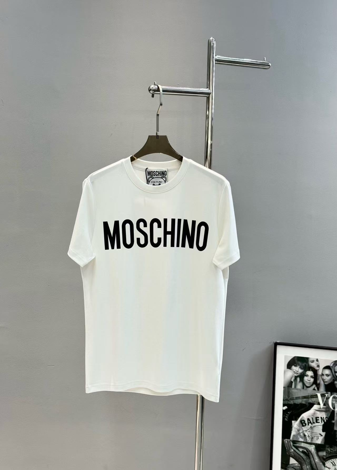 MOSCHINO T-shirt
