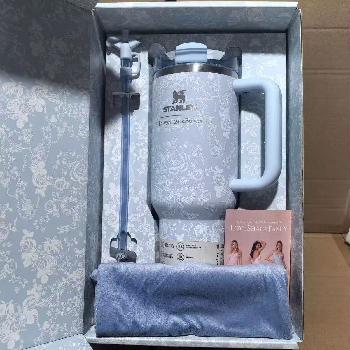 Stanley gift box water bottle