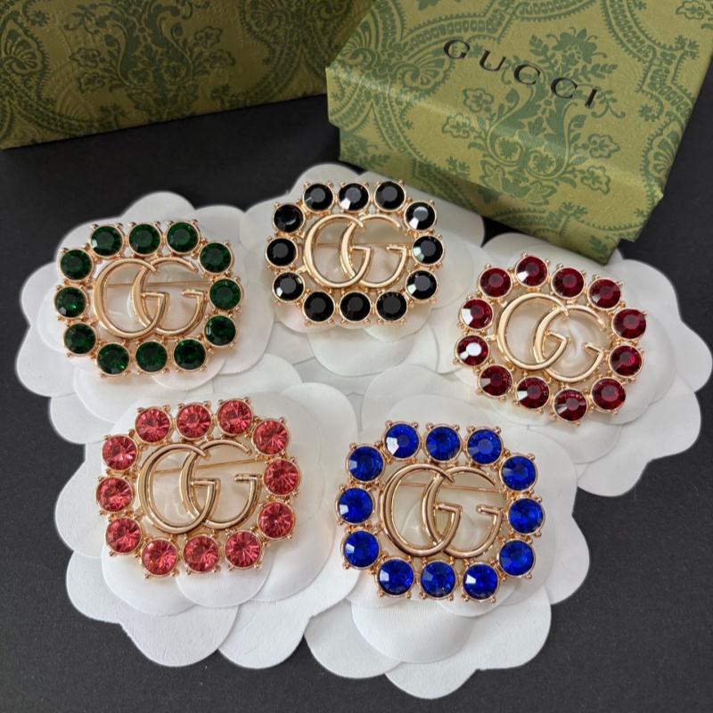 GG-Surrounding With Gems 44MM*36MM