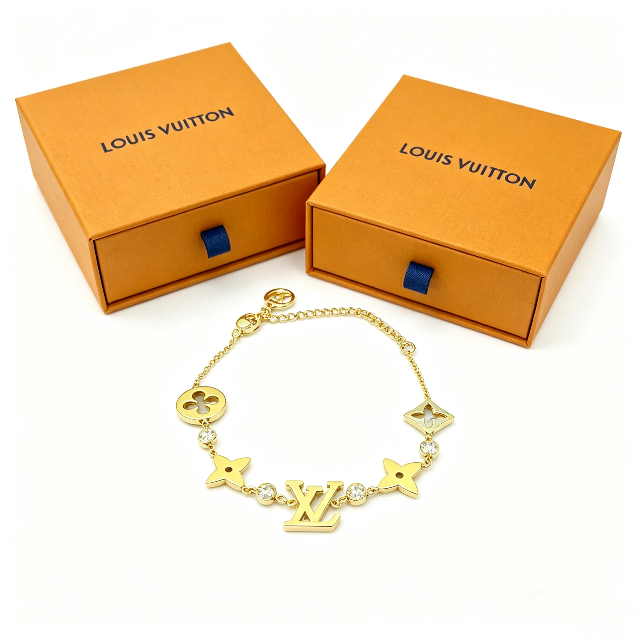 L — Metal Bracelet with Diamond-set Pendant