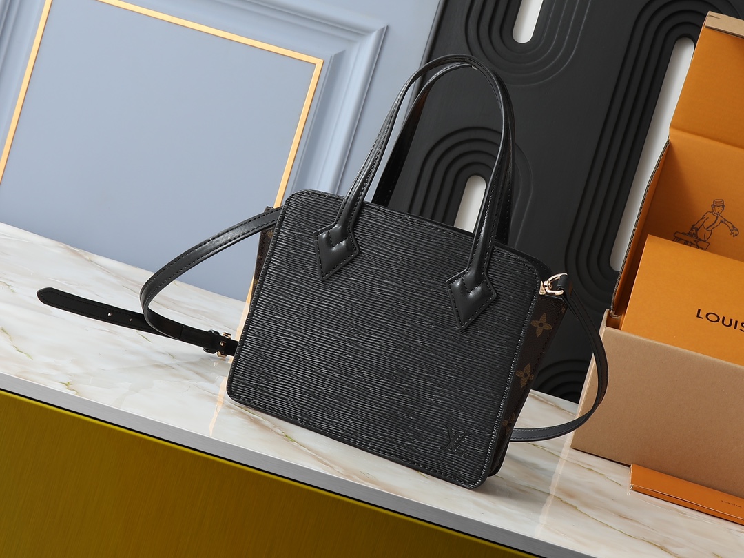 Louis Vuitton Varenne East West crossbody shoulder bag