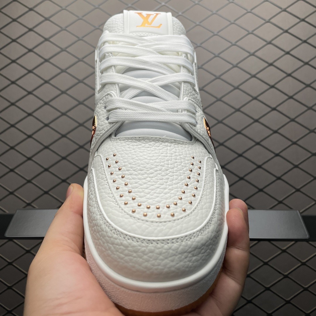 L X V TRAINER Sneakers detail 2