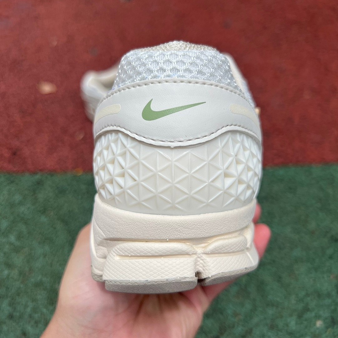 Zoom Vomero 5米灰 Nike Zoom Vomero 5低帮 复古潮流跑步鞋FQ6868-181
