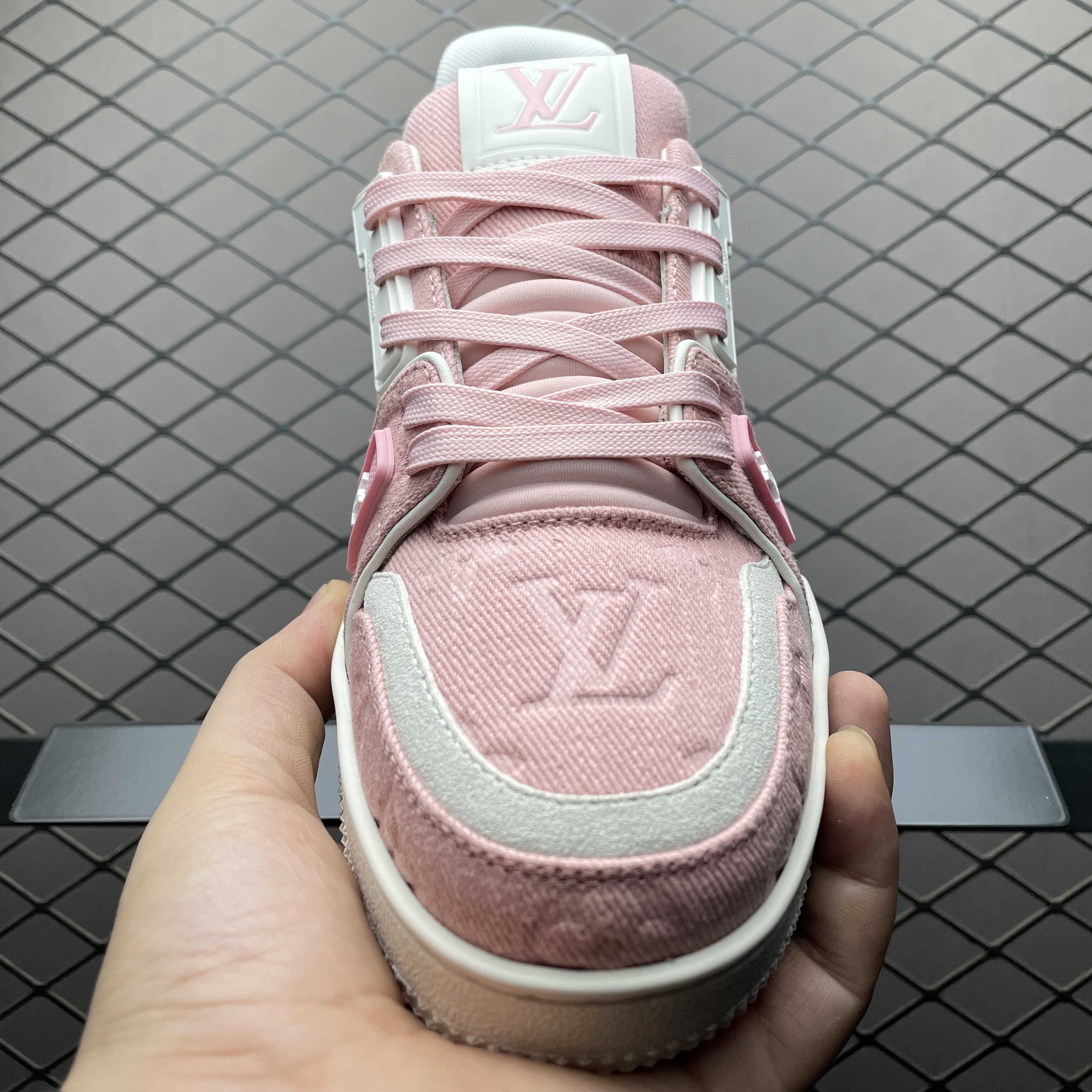 L X V TRAINER SNEAKERS detail 9