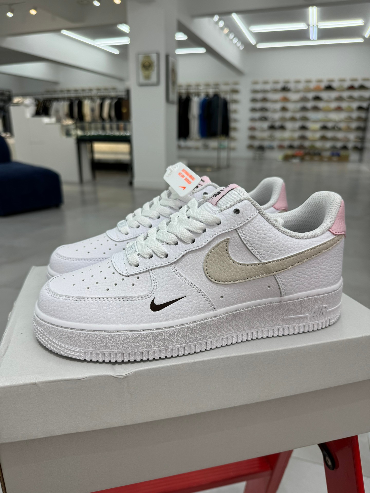 纯原版‼️空军af1小钩白粉色 Nike AIR Force 1 Low 空军一号HF9992-100