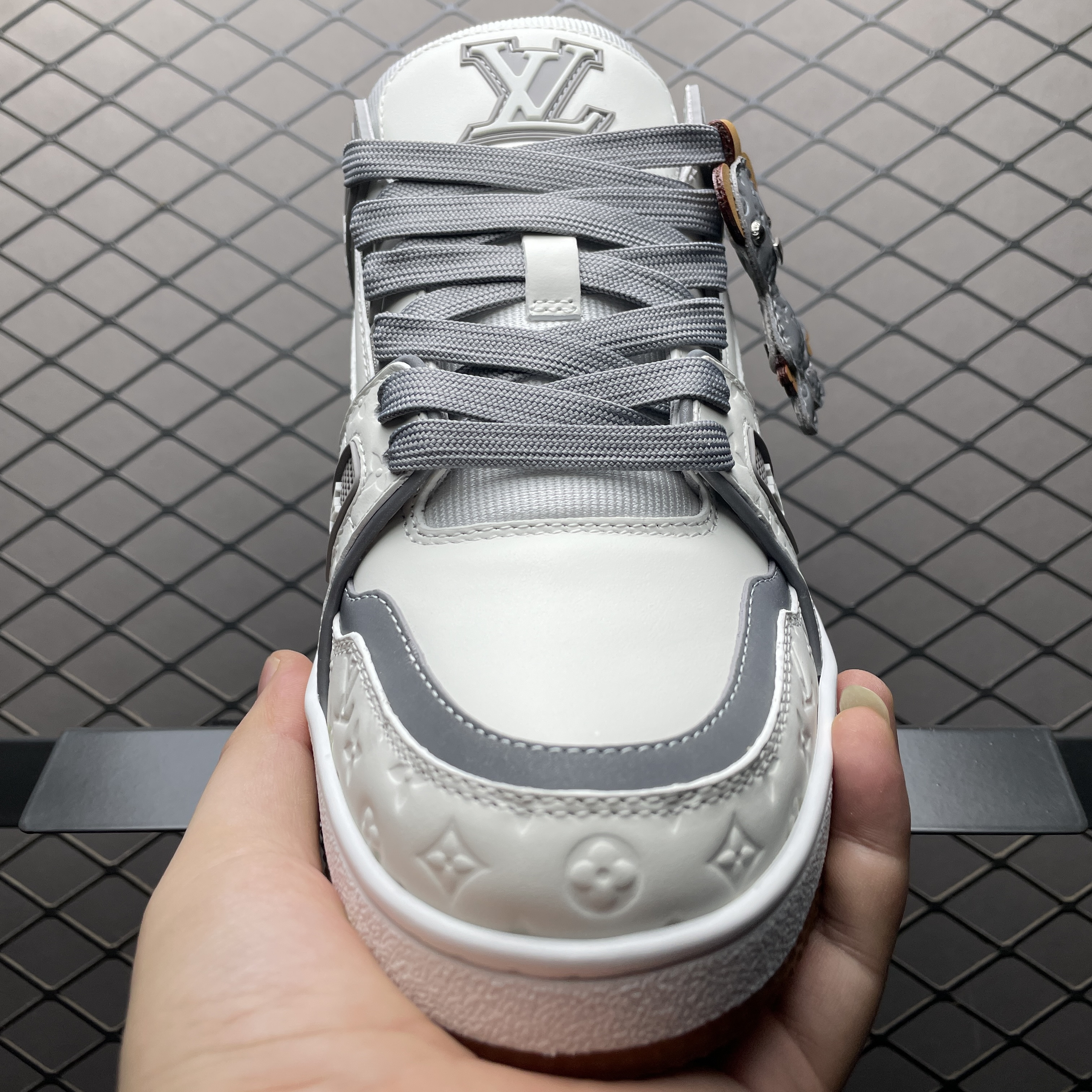L X V TRAINER SNEAKERS detail 9