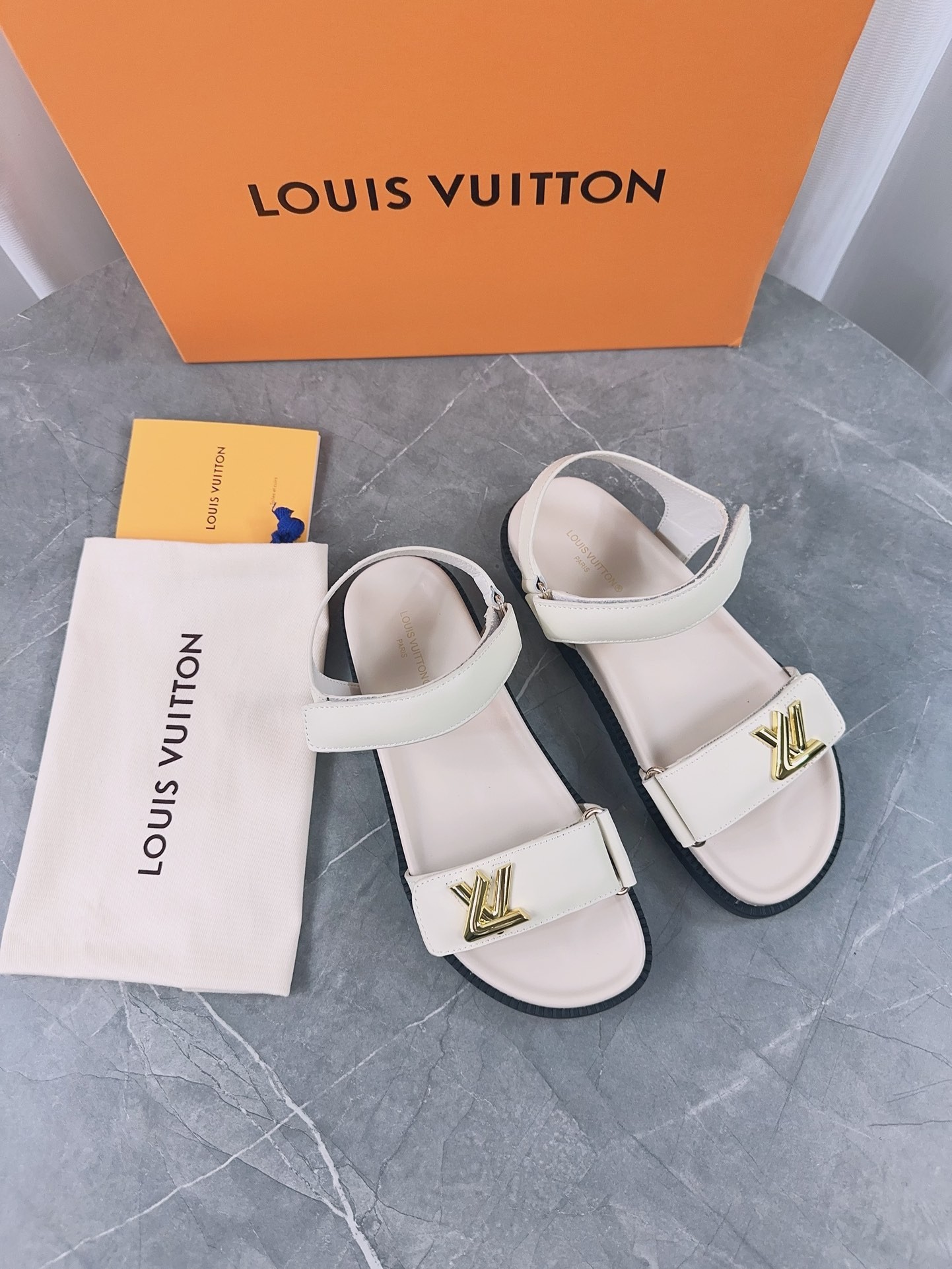L X V SLIPPERS(Multiple colors) detail 13