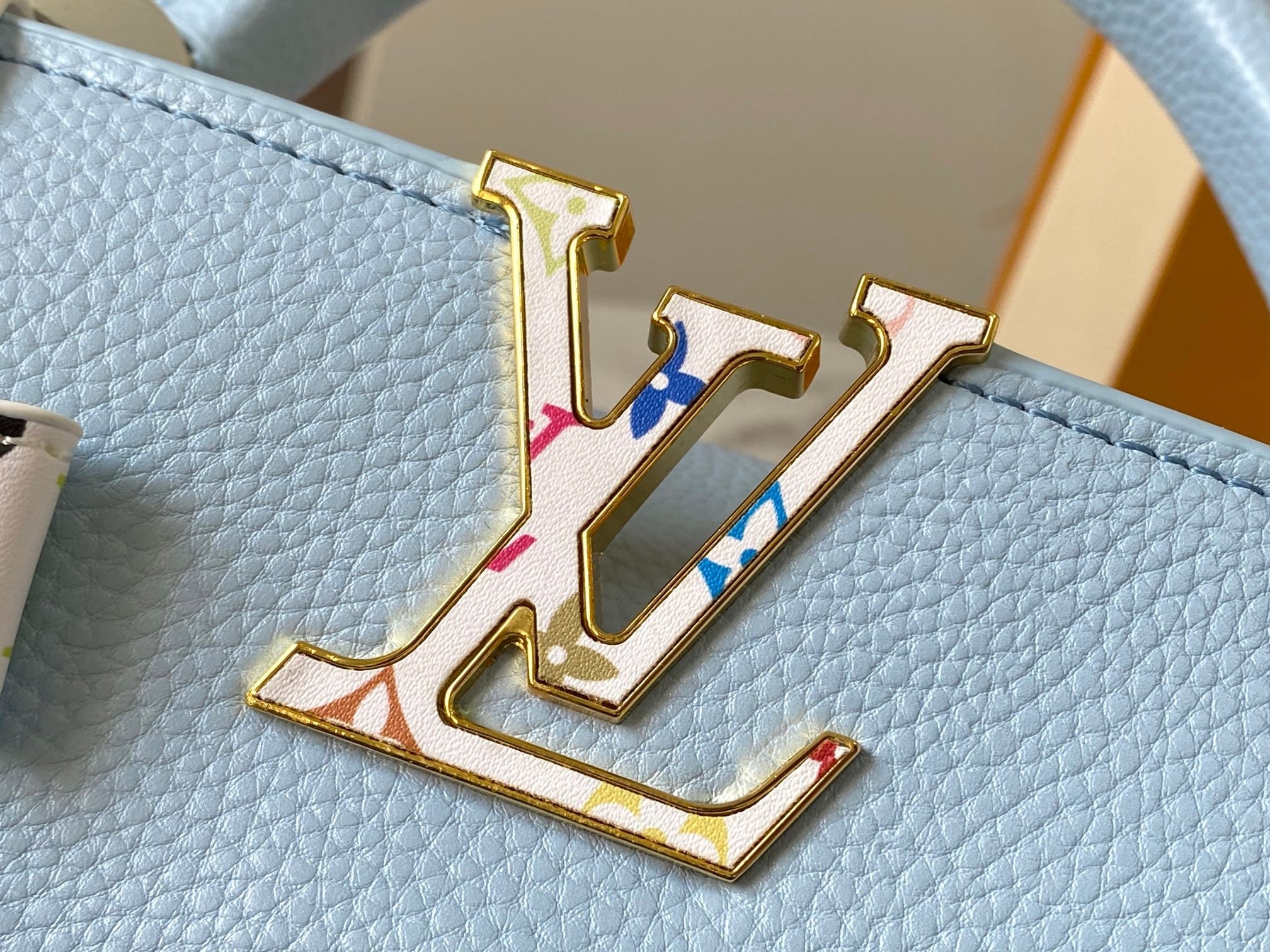 L X V Capucines BB 12353 Size:27X18X9cm detail 7