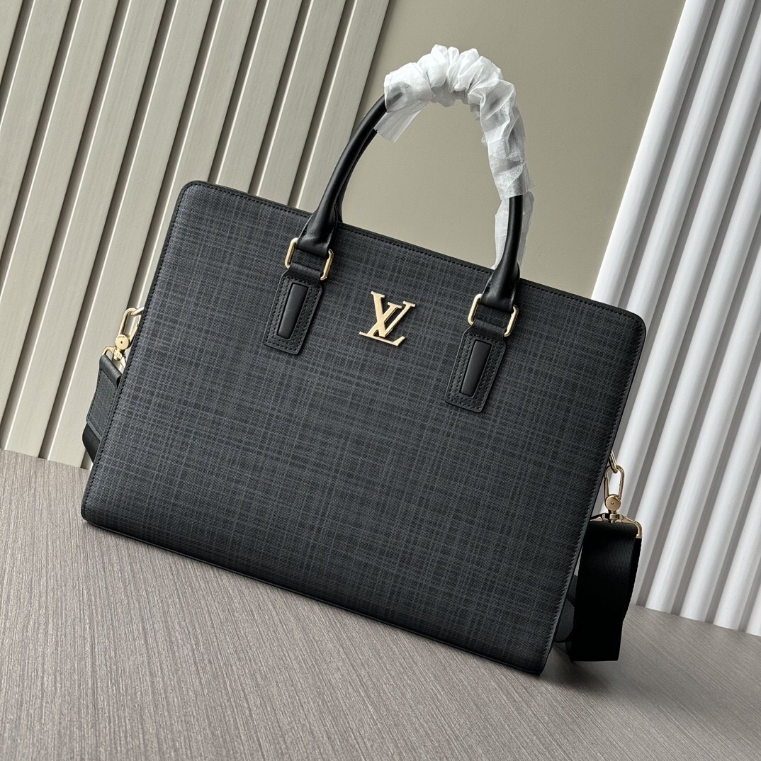L X V Briefcase 39x30x8cm