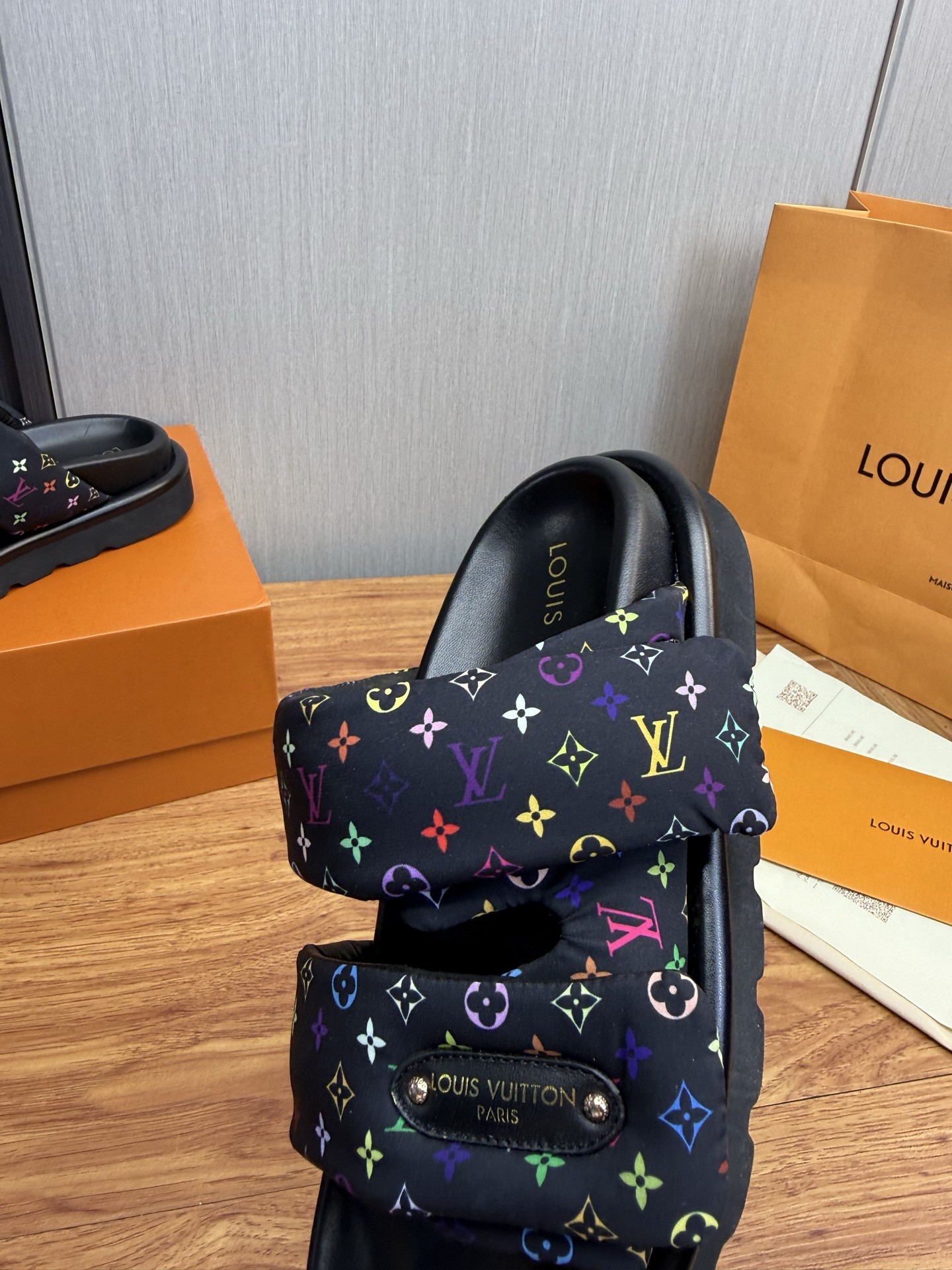 L X V SLIPPERS detail 7