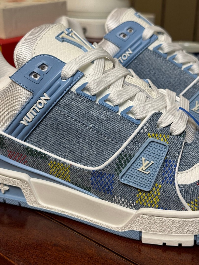 LV Trainer  仔蓝三彩棋盘格 尺码：36-46  48