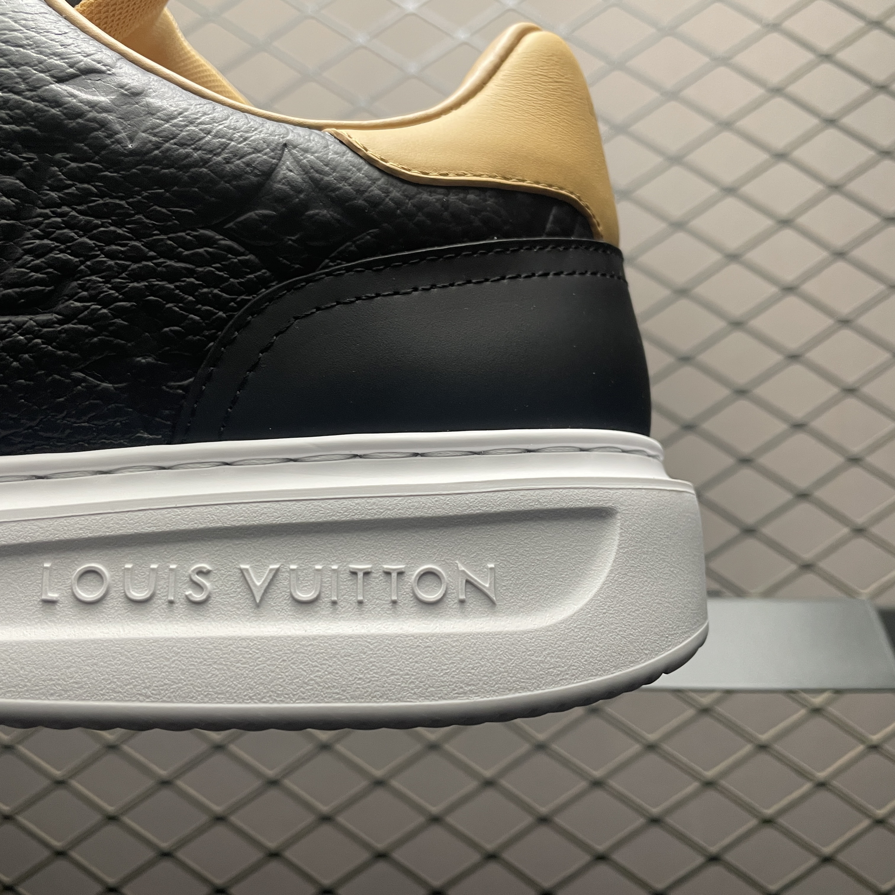 L X V Beverly Hills SNEAKERS detail 4